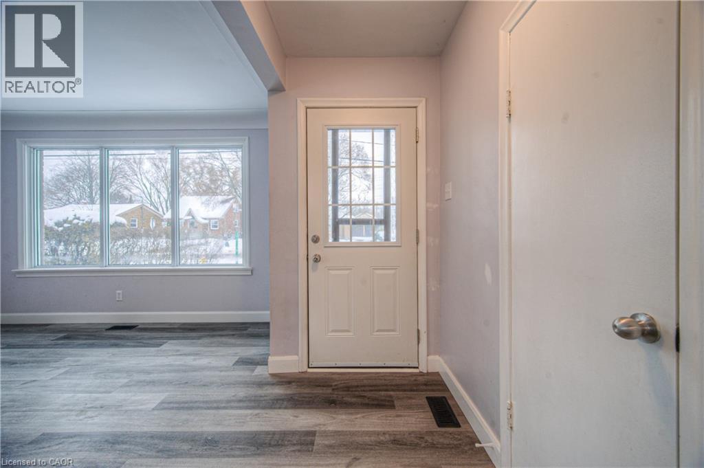 184 Patricia Avenue, Kitchener, Ontario  N2M 1J6 - Photo 4 - 40790836