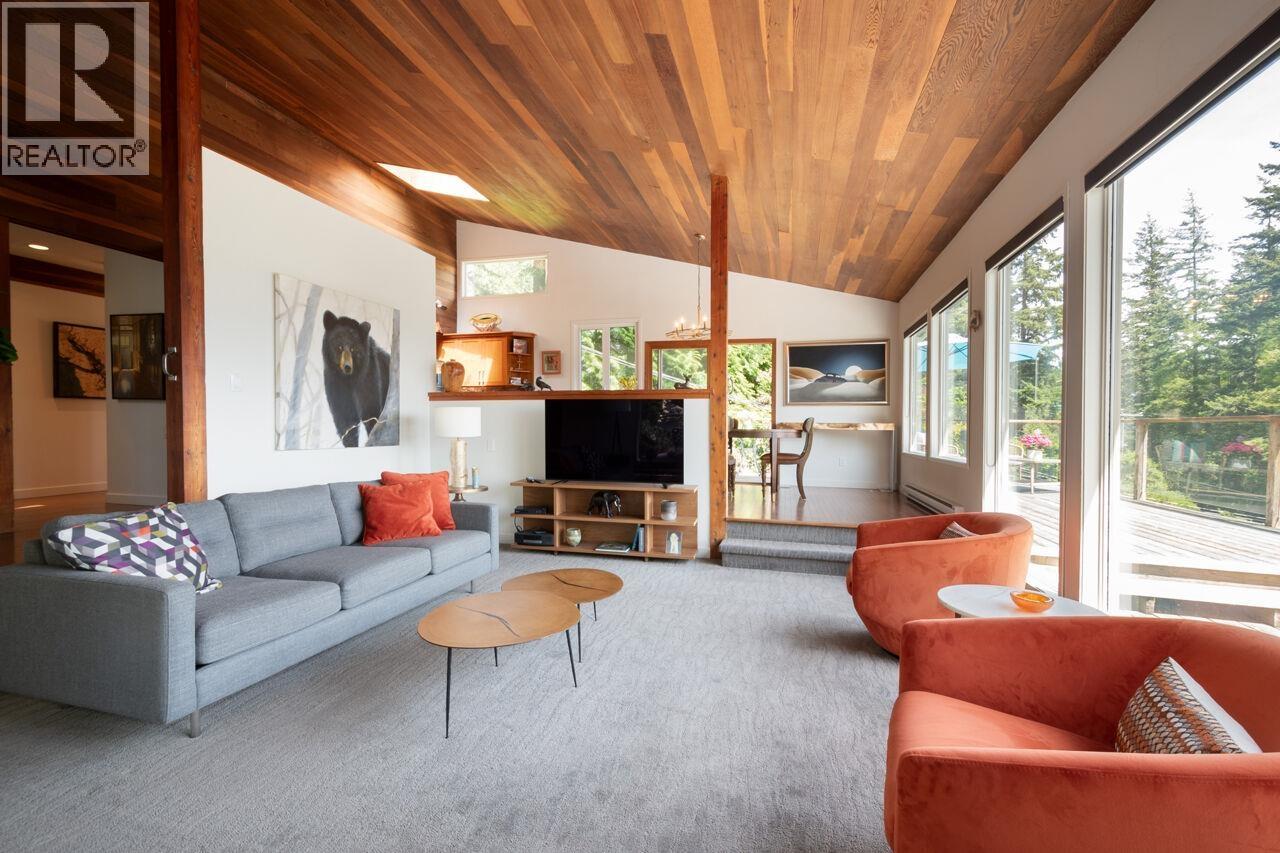 896 Taylor Road, Bowen Island, British Columbia  V0N 1G1 - Photo 9 - R2991337