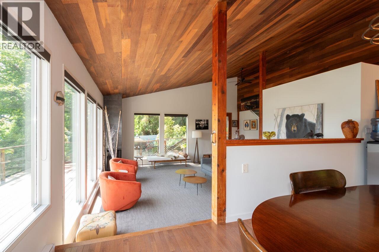 896 Taylor Road, Bowen Island, British Columbia  V0N 1G1 - Photo 13 - R2991337