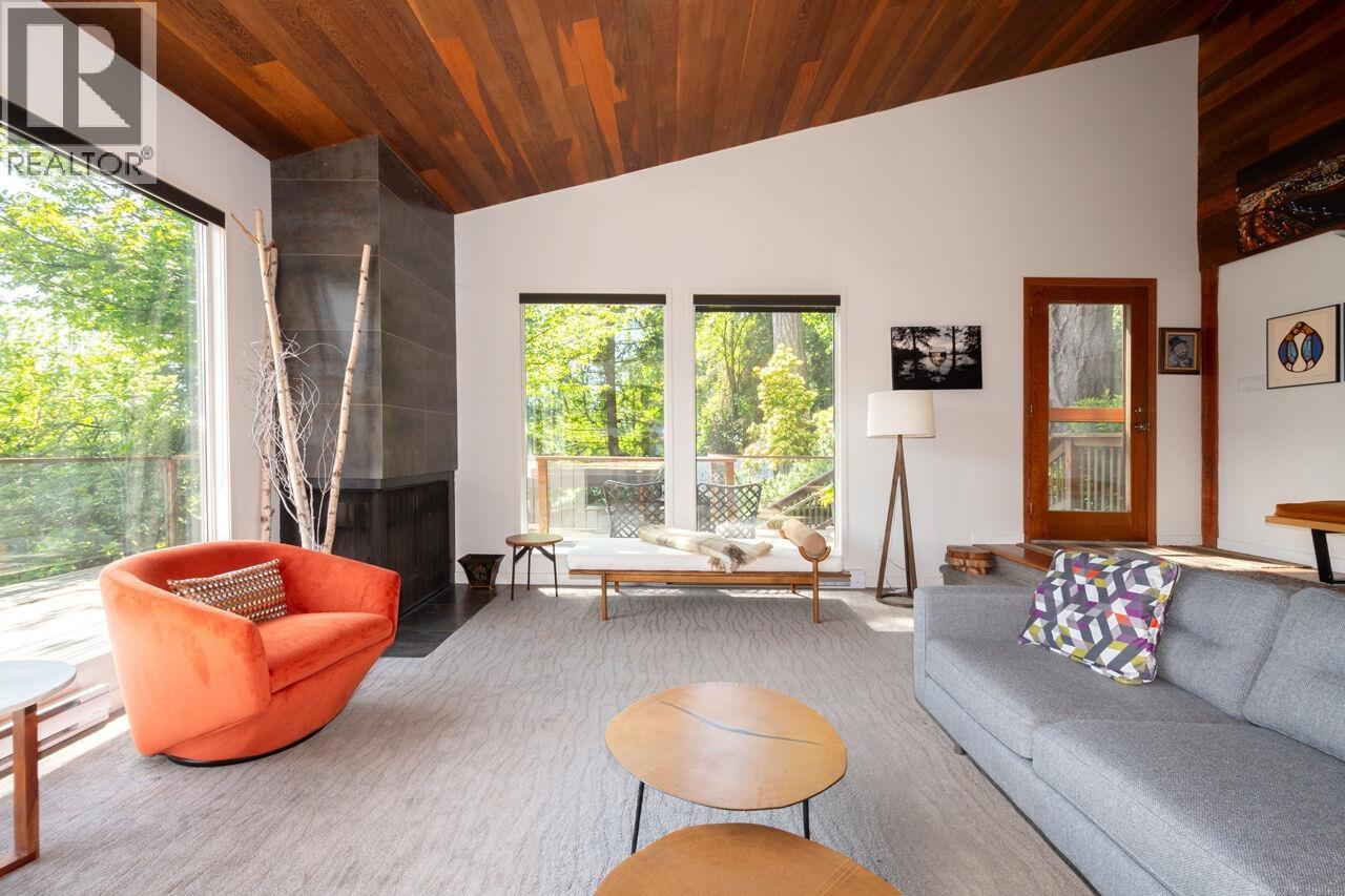 896 Taylor Road, Bowen Island, British Columbia  V0N 1G1 - Photo 6 - R2991337