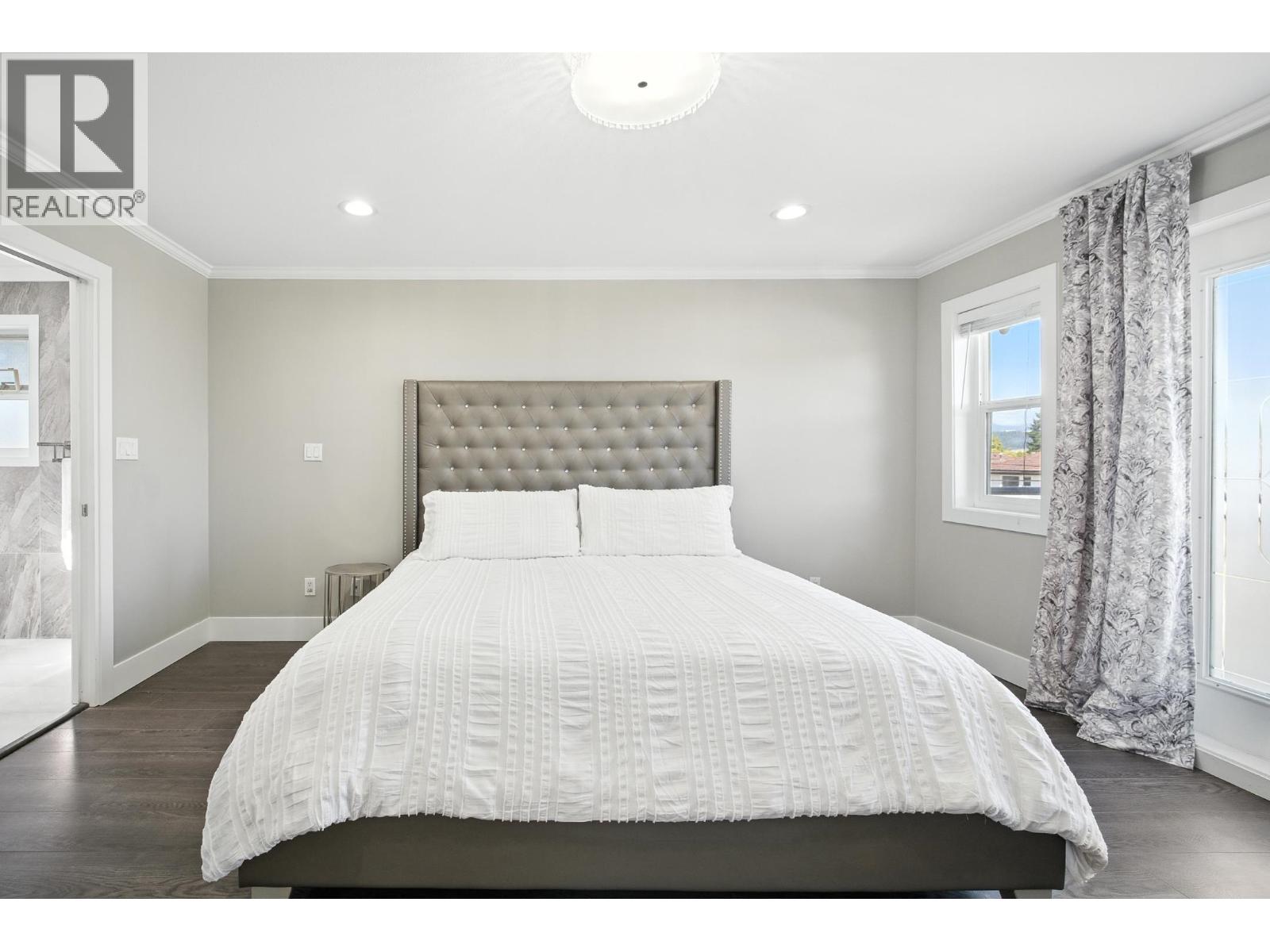 7563 1st Street, Burnaby, British Columbia V3N 3T3 - Photo 14 - R3068513