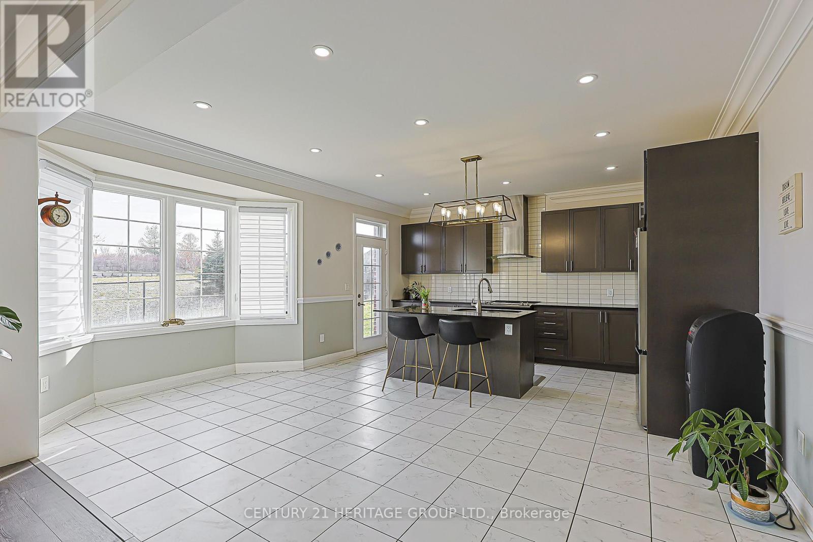 108 Frank Kelly Drive, East Gwillimbury, Ontario  L9N 0V3 - Photo 7 - N12591094