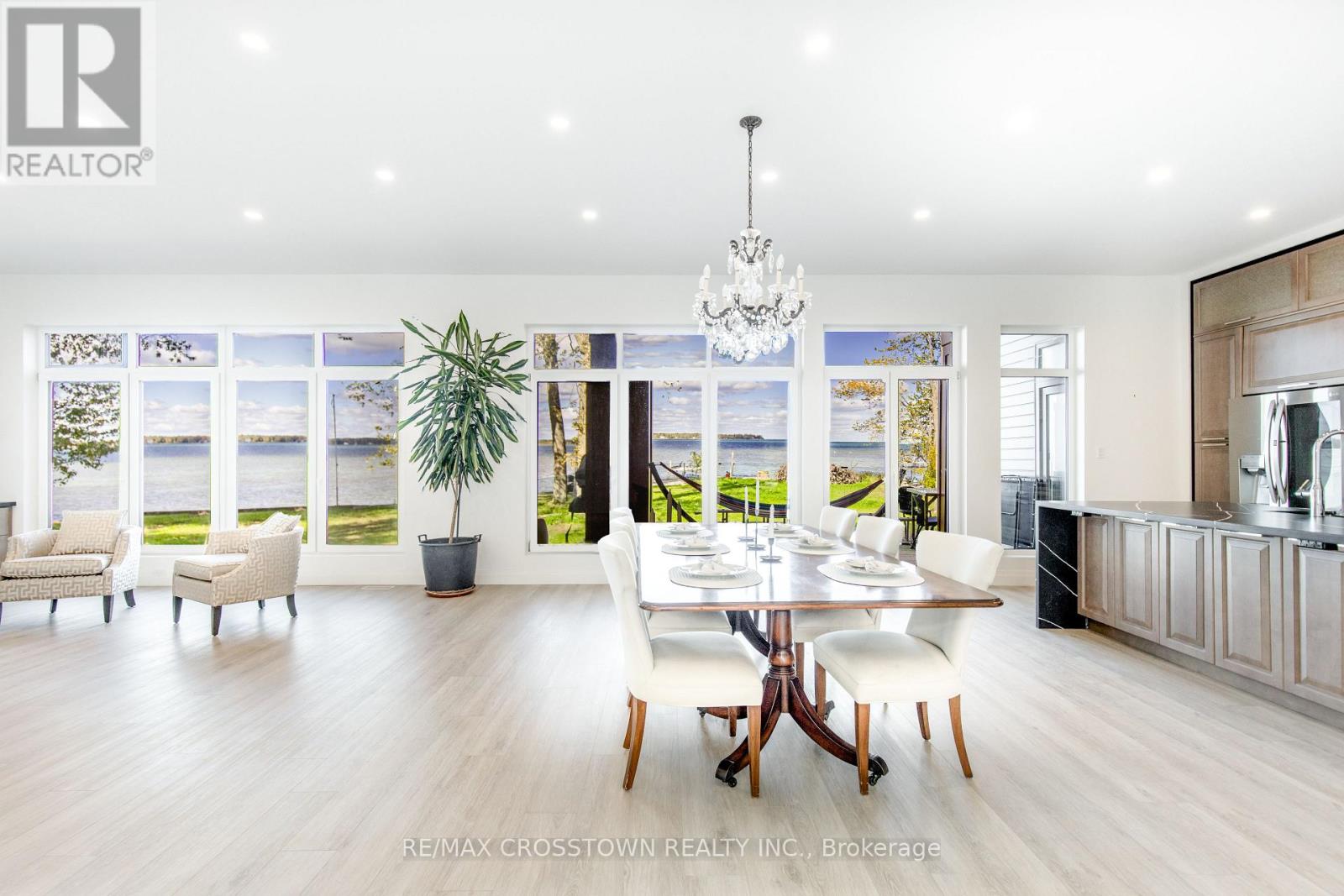 178 Moores Beach Road, Georgina, Ontario  L0E 1N0 - Photo 5 - N12591104