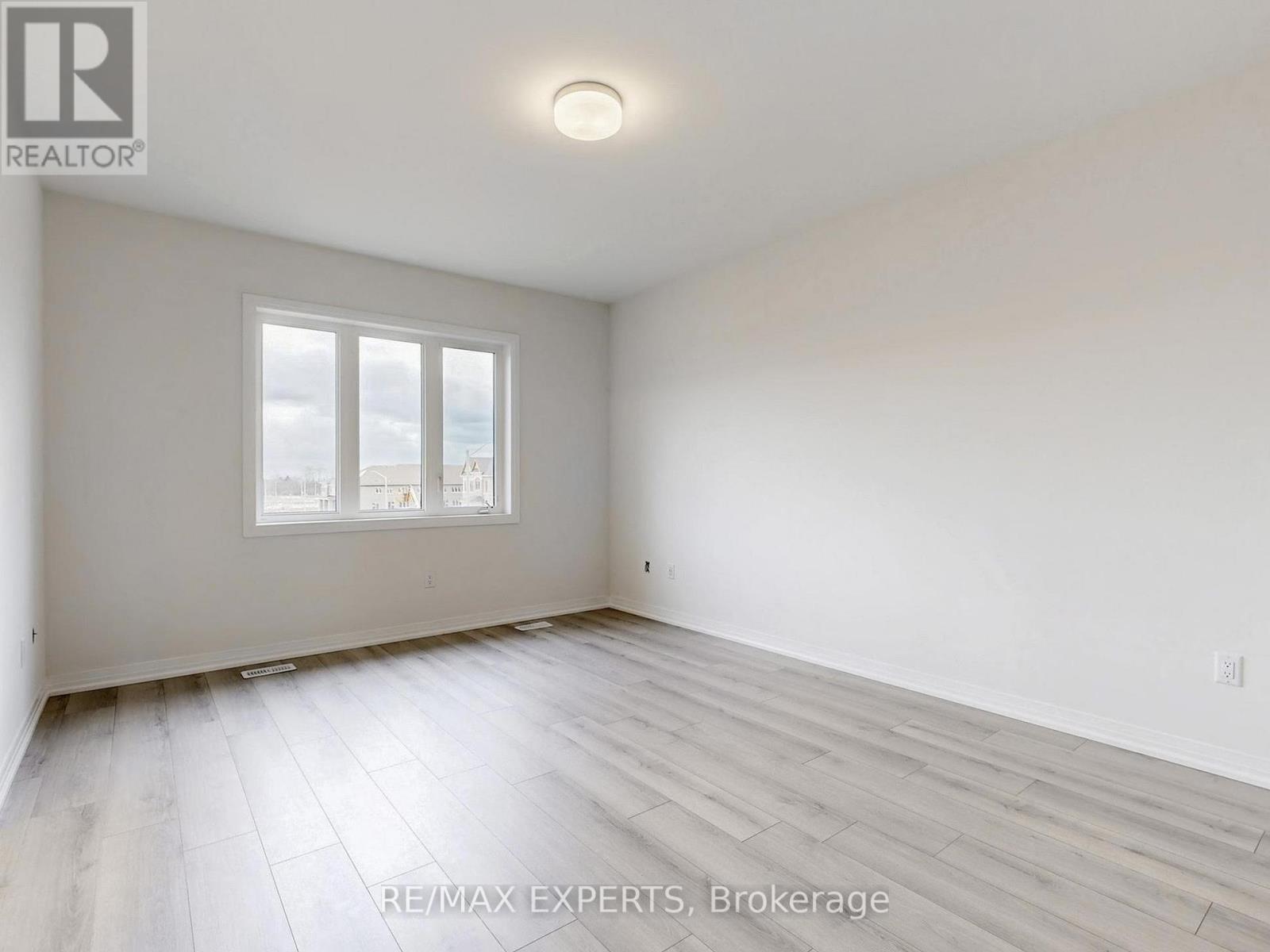 59 Tipp Drive, Richmond Hill, Ontario  L4E 1A2 - Photo 7 - N12591186