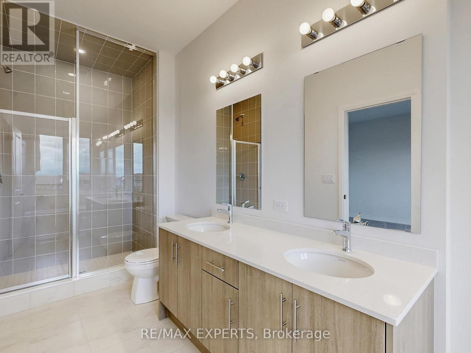 59 Tipp Drive, Richmond Hill, Ontario  L4E 1A2 - Photo 11 - N12591192