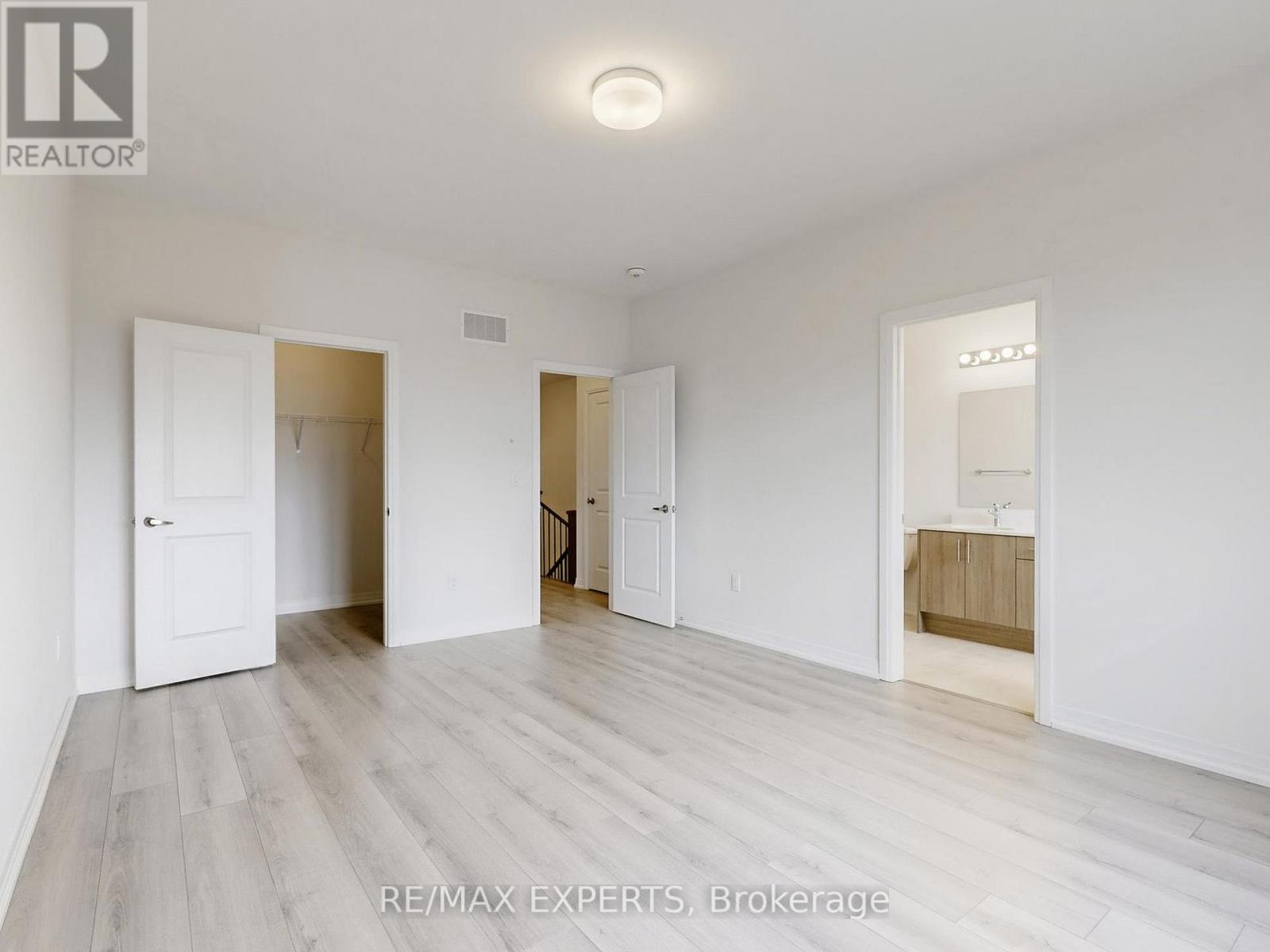 59 Tipp Drive, Richmond Hill, Ontario  L4E 1A2 - Photo 8 - N12591192