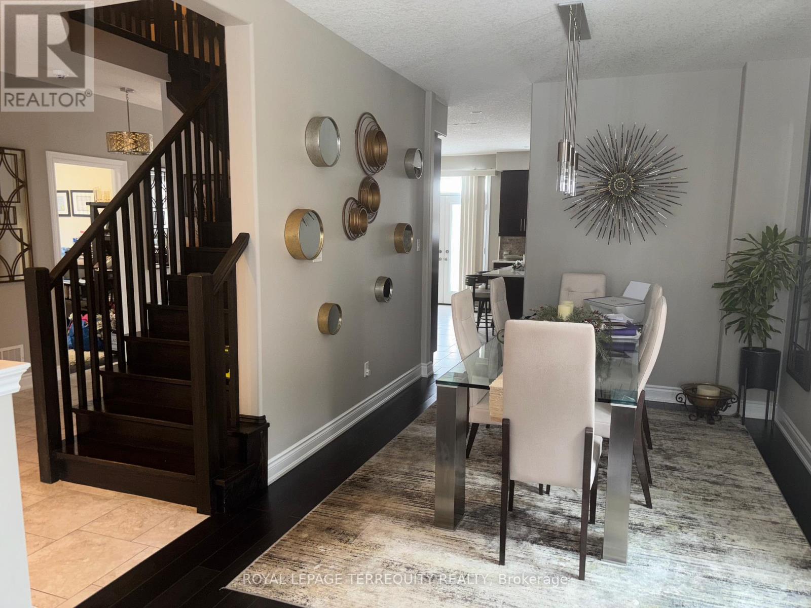 35 Marta Crescent, Barrie (Ardagh), Ontario  L4N 3N6 - Photo 8 - S12591118