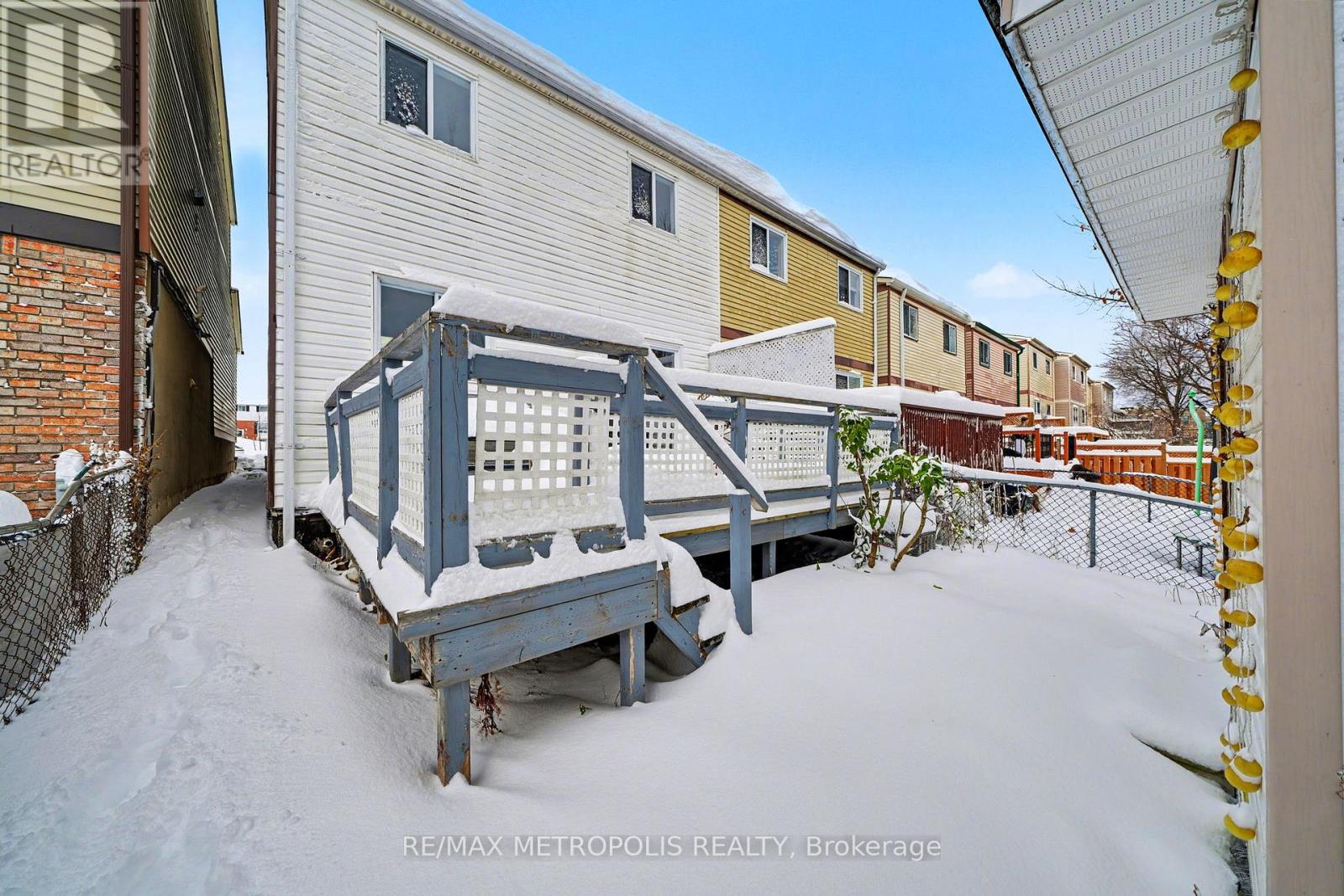 19 Robin Court, Barrie, Ontario  L4M 5L9 - Photo 26 - S12591194