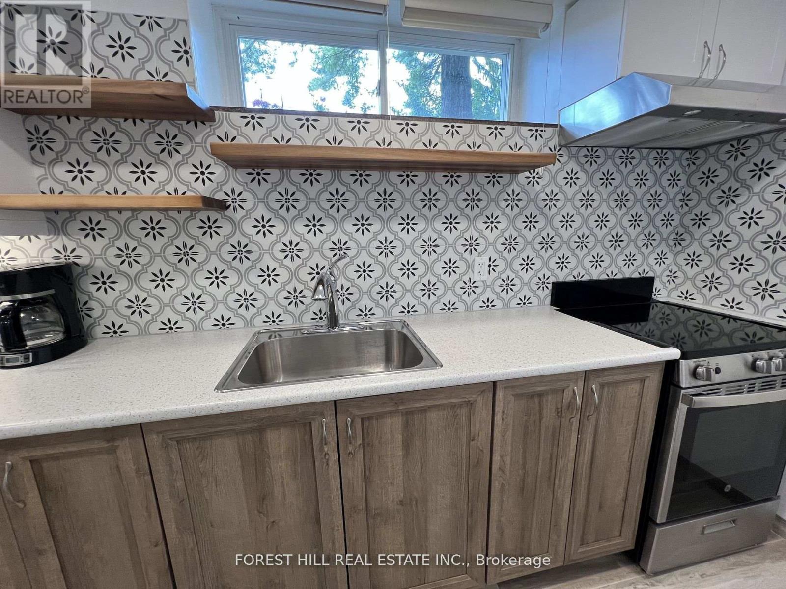 Lower - 168 Tyrrel Avenue W, Toronto, Ontario  M6G 2G8 - Photo 3 - C12578954