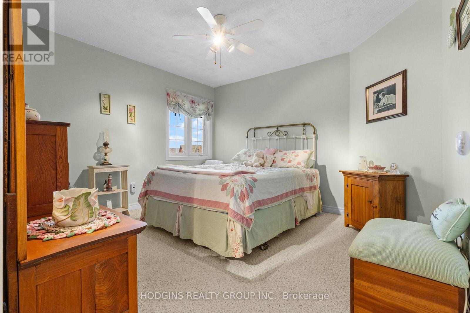 2286 Yorktown Circle, Mississauga, Ontario  L5M 5Y1 - Photo 24 - W12563528