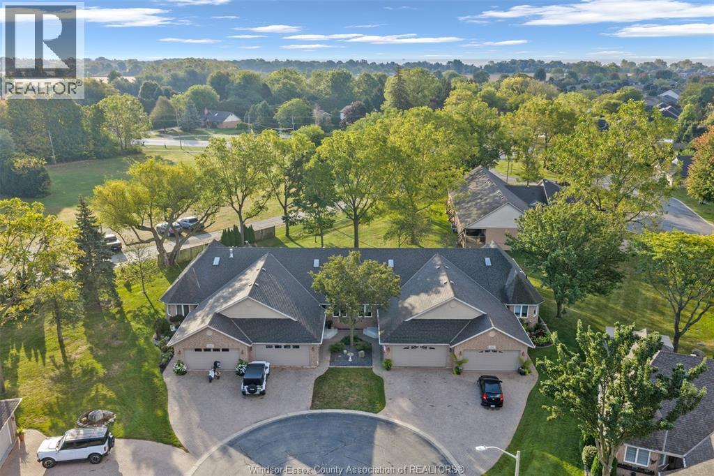 117 Crosswinds Unit# 10, Kingsville, Ontario N9Y 4B1 - Photo 2 - 25030883