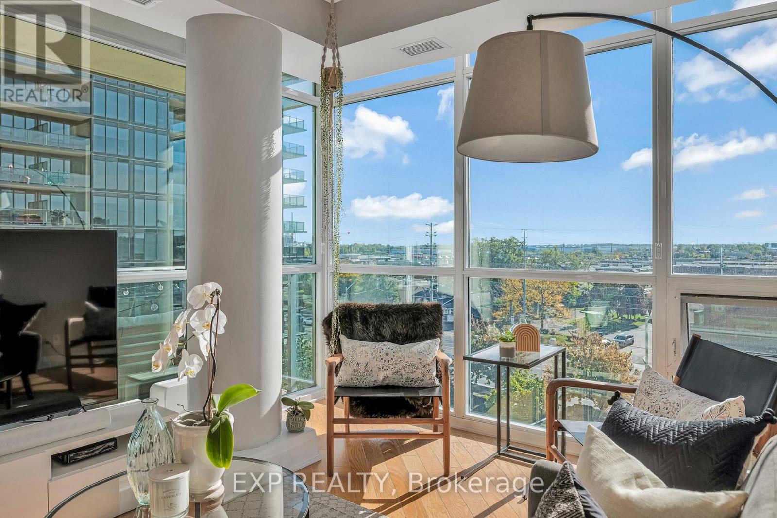 611 - 1055 Southdown Road, Mississauga, Ontario  L5J 0A3 - Photo 7 - W12591026