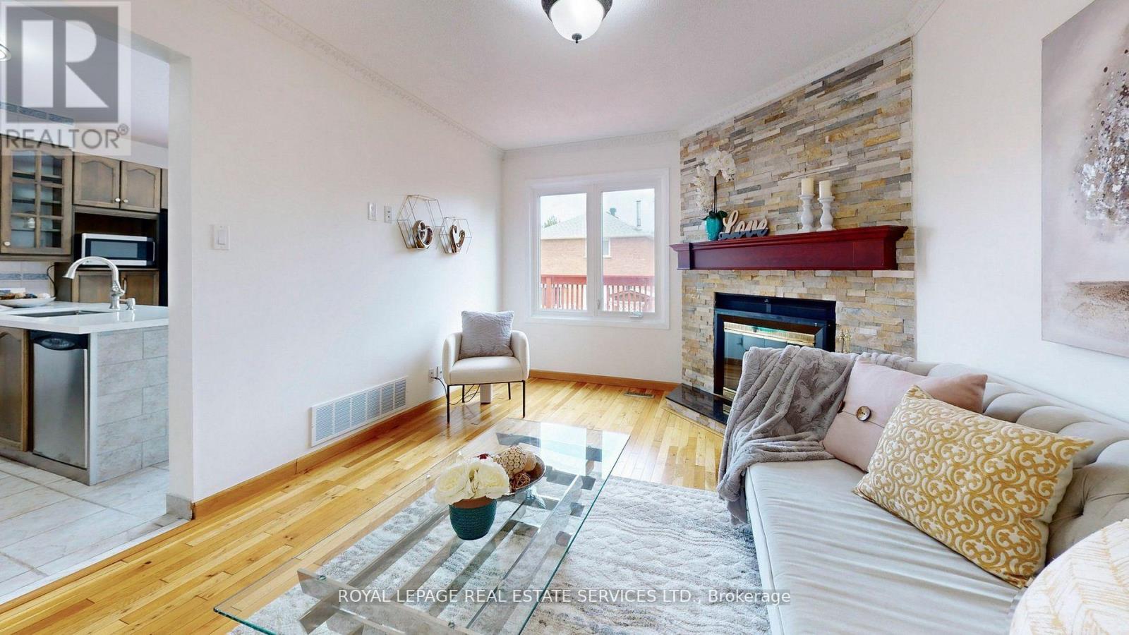 Upper - 4657 Antelope Crescent, Mississauga, Ontario  L4Z 2X2 - Photo 11 - W12591092