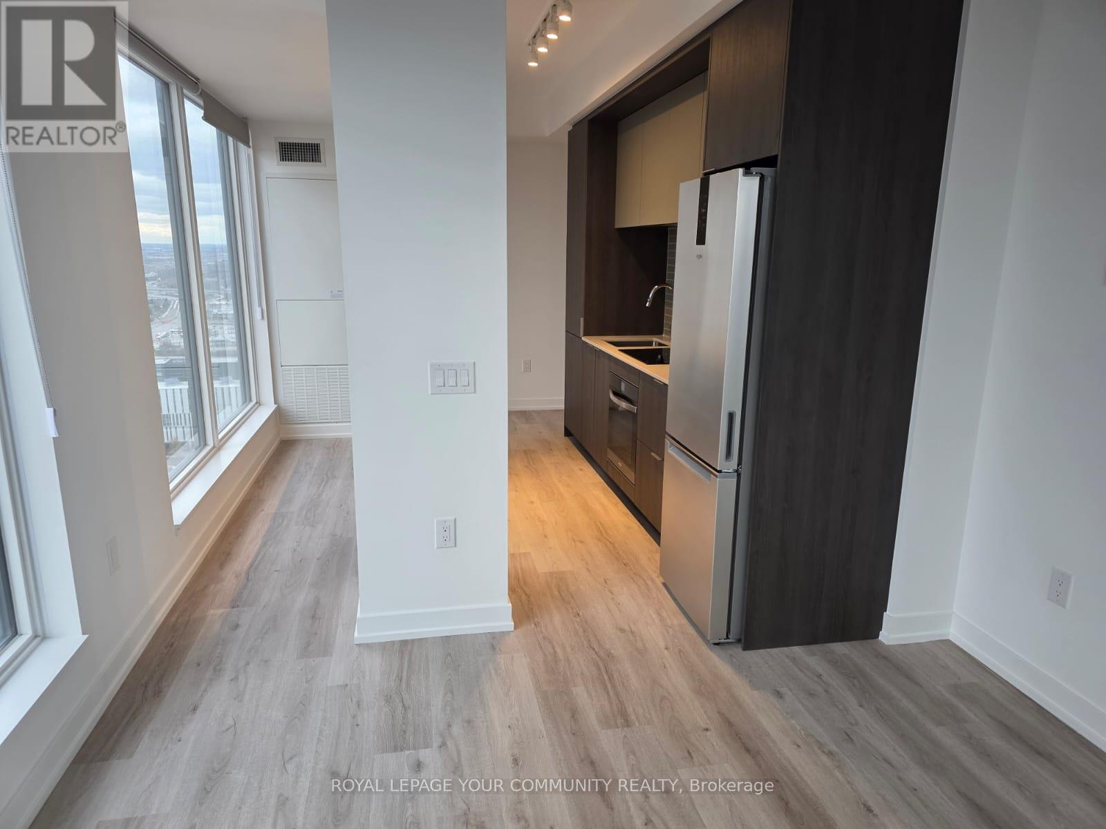 2310 - 395 Square One Drive, Mississauga, Ontario  L5B 0P6 - Photo 4 - W12591124