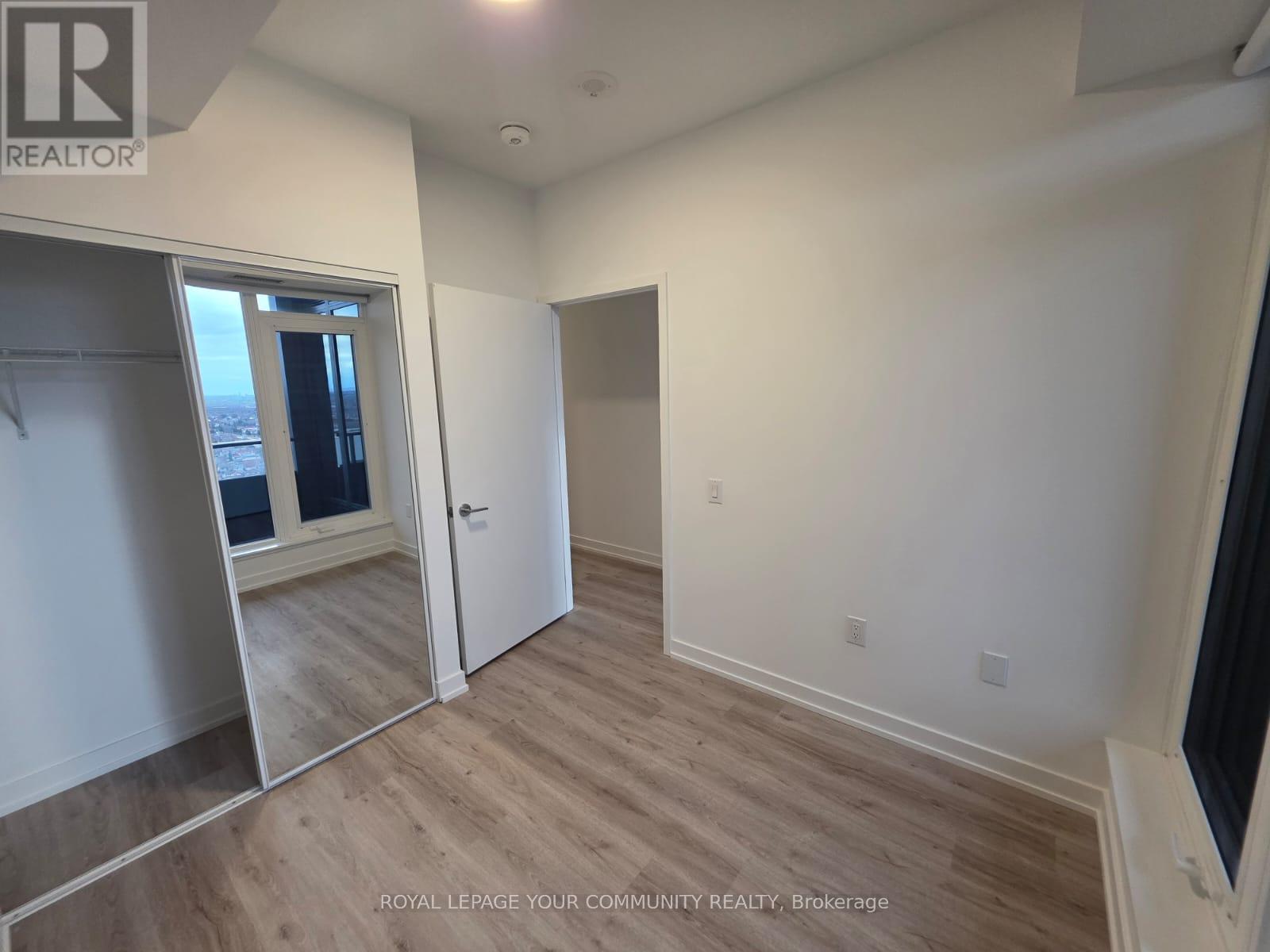 2310 - 395 Square One Drive, Mississauga, Ontario  L5B 0P6 - Photo 8 - W12591124