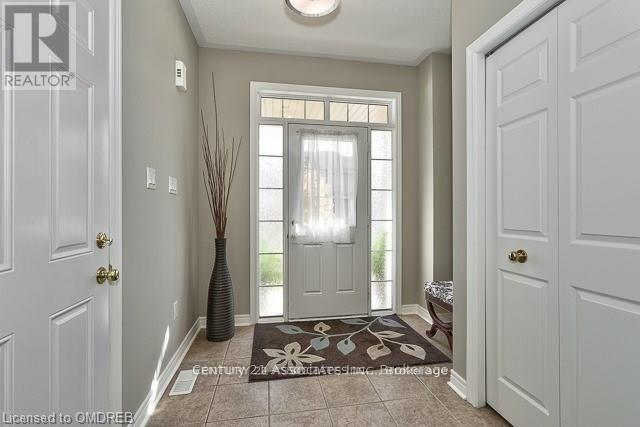 2449 Montagne Avenue, Oakville, Ontario  L6M 0J5 - Photo 2 - W12591140