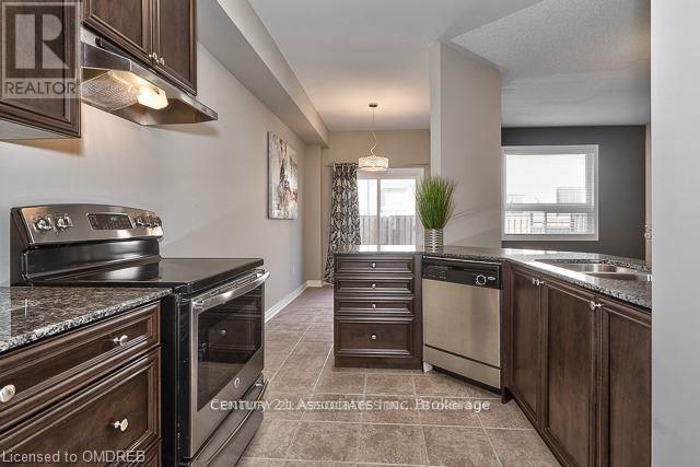 2449 Montagne Avenue, Oakville, Ontario  L6M 0J5 - Photo 5 - W12591140