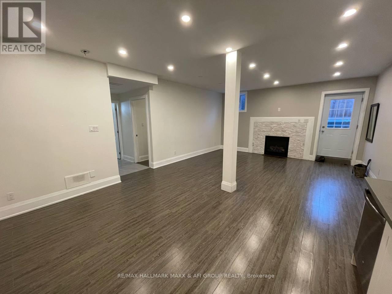 Bsmt - 3869 Mayla Drive E, Mississauga, Ontario  L5M 7Y8 - Photo 5 - W12591146