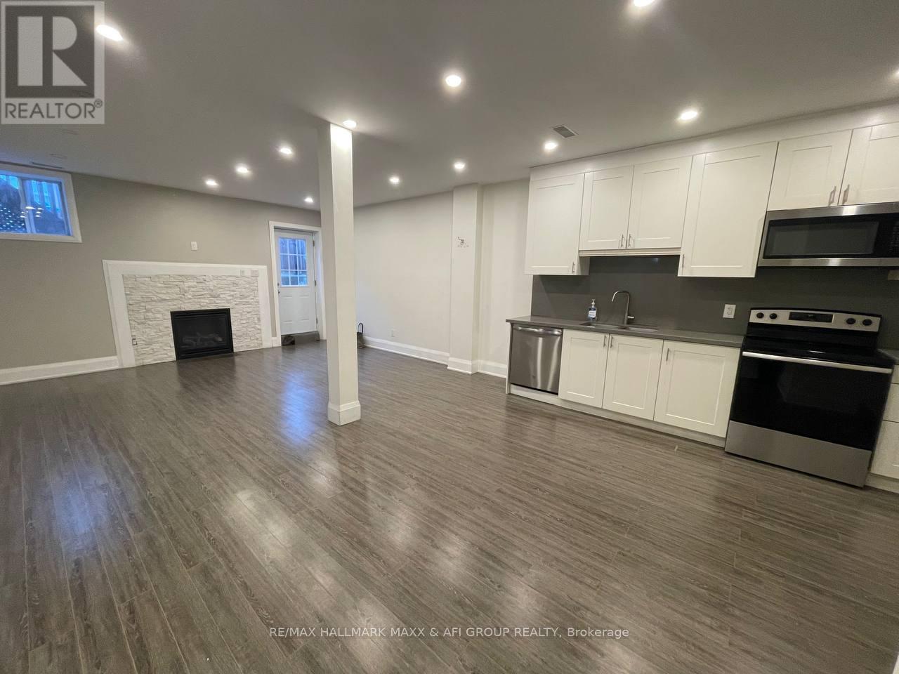 Bsmt - 3869 Mayla Drive E, Mississauga, Ontario  L5M 7Y8 - Photo 7 - W12591146