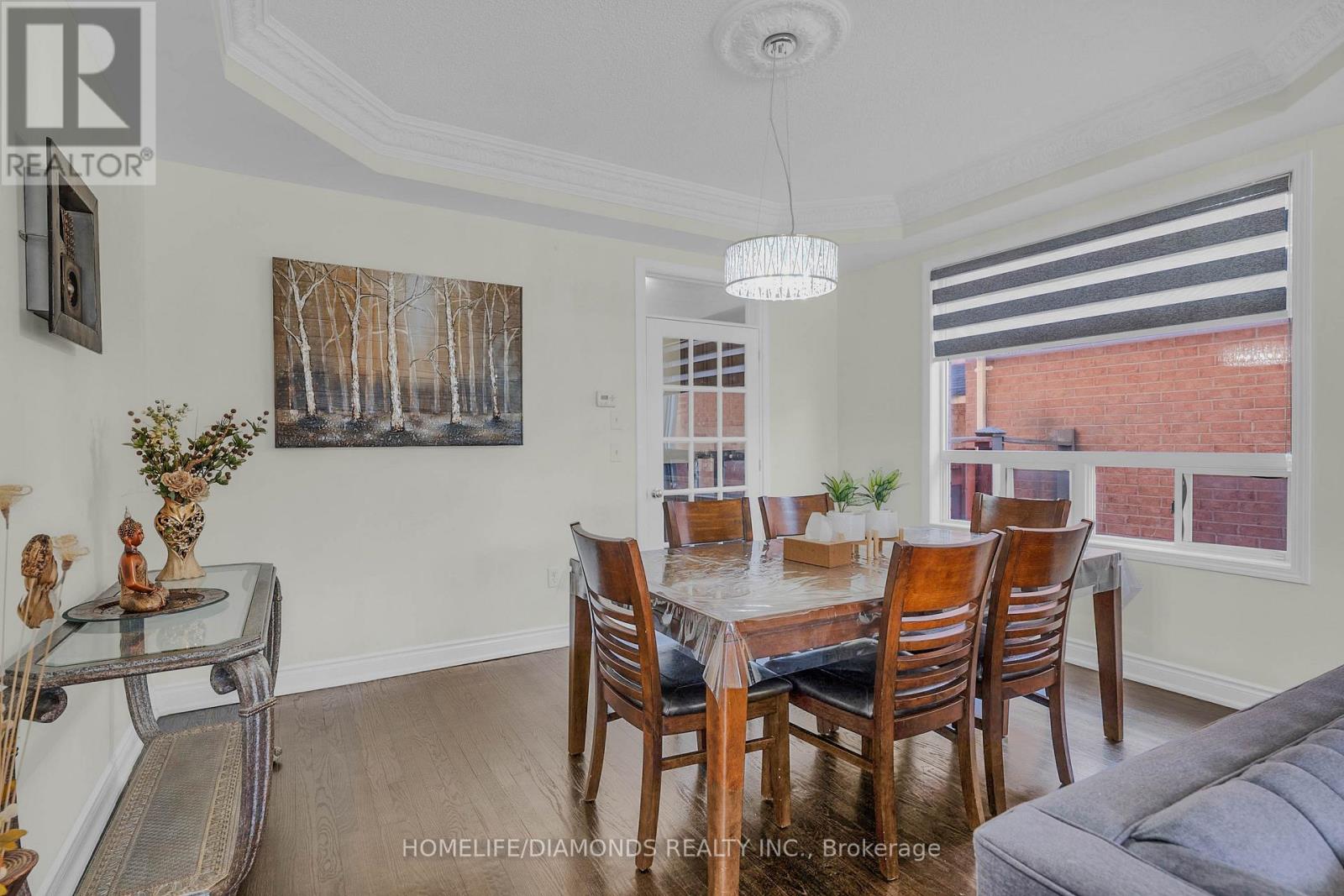 70 Maldives Crescent, Brampton, Ontario  L6P 1L1 - Photo 8 - W12591190