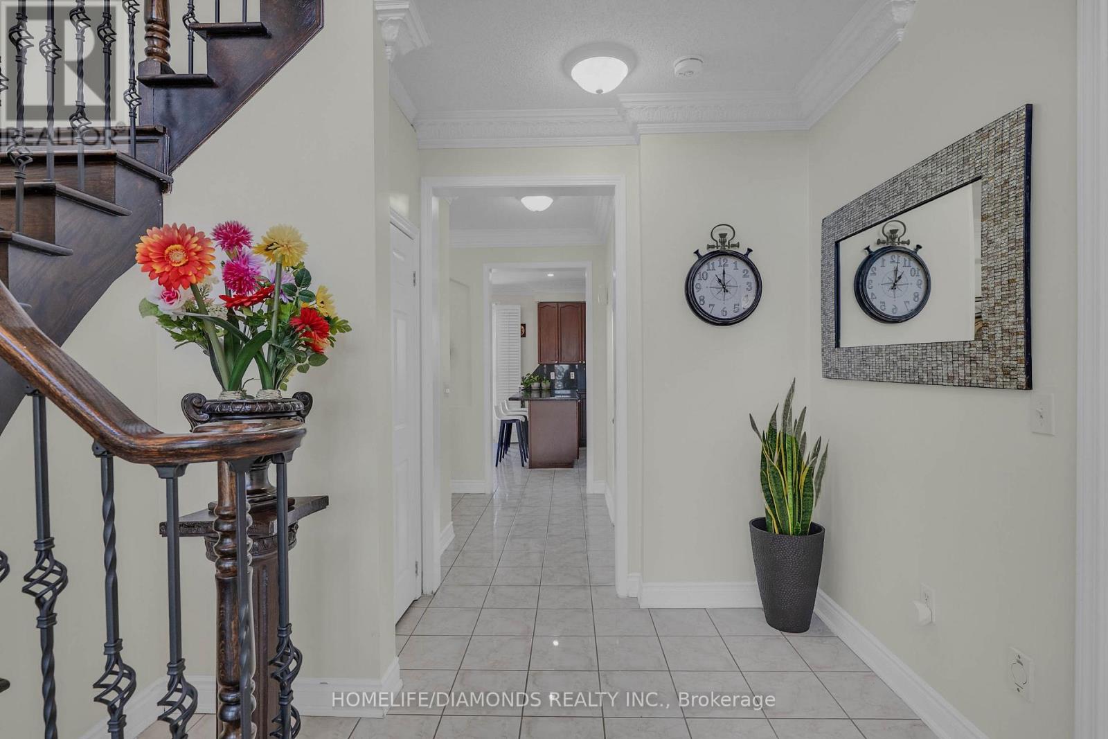 70 Maldives Crescent, Brampton, Ontario  L6P 1L1 - Photo 9 - W12591190