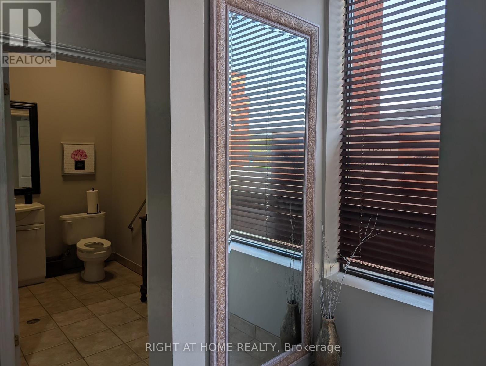 6 - 2275 Westoak Trails Boulevard, Oakville (Wt West Oak Trails), Ontario  L6M 3W6 - Photo 9 - W12591222