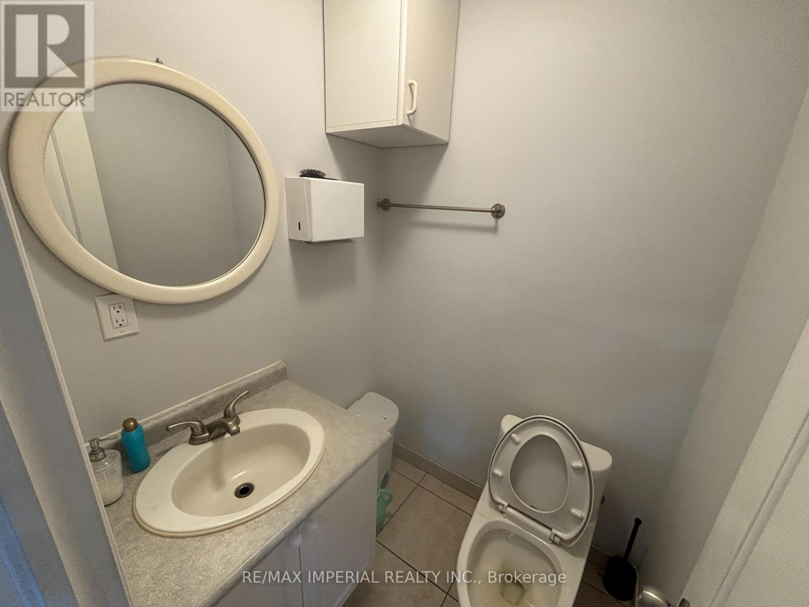 19 - 1662 Bonhill Road, Mississauga, Ontario  L5T 1E1 - Photo 11 - W12591226