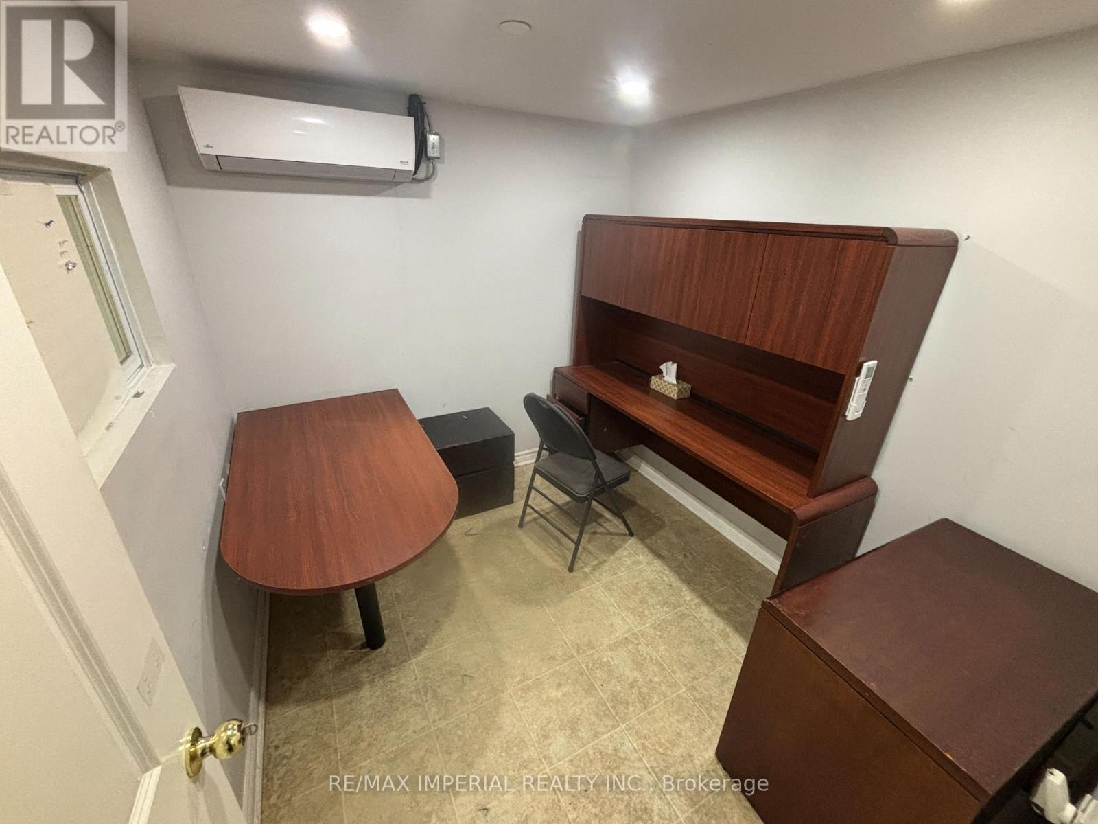 19 - 1662 Bonhill Road, Mississauga, Ontario  L5T 1E1 - Photo 8 - W12591226