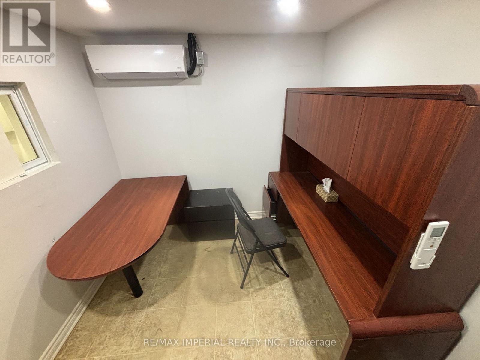 19 - 1662 Bonhill Road, Mississauga, Ontario  L5T 1E1 - Photo 9 - W12591226