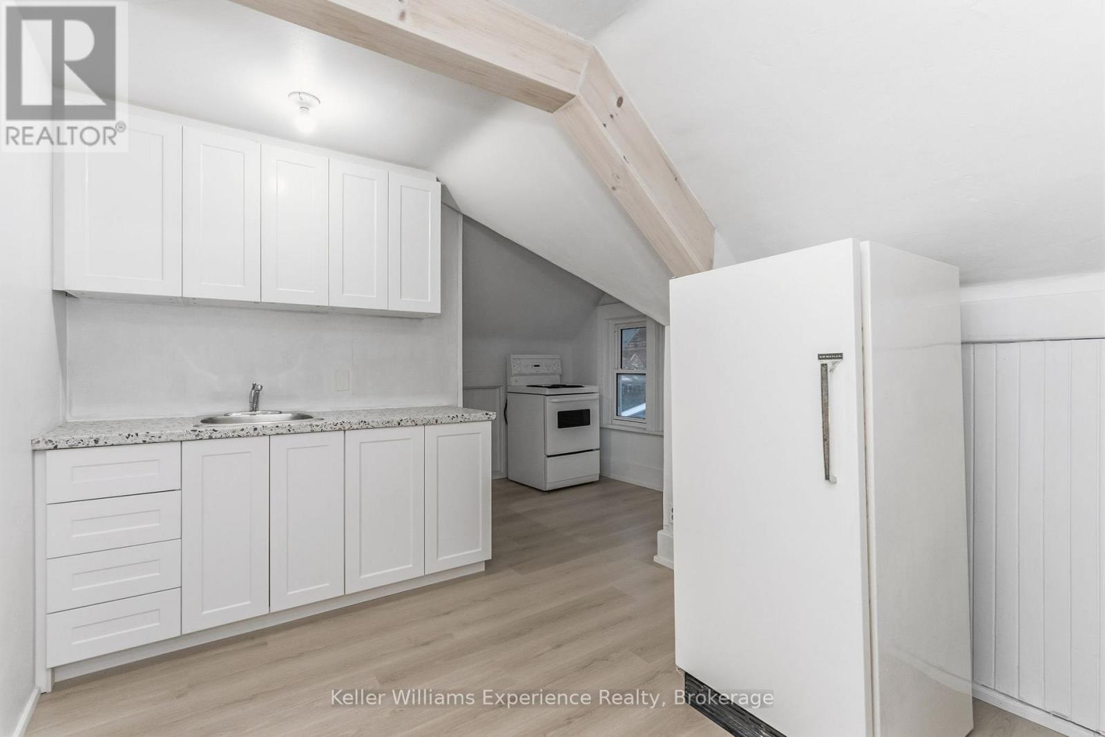 565 Yonge Street, Midland, Ontario  L4R 2C8 - Photo 15 - S12591296