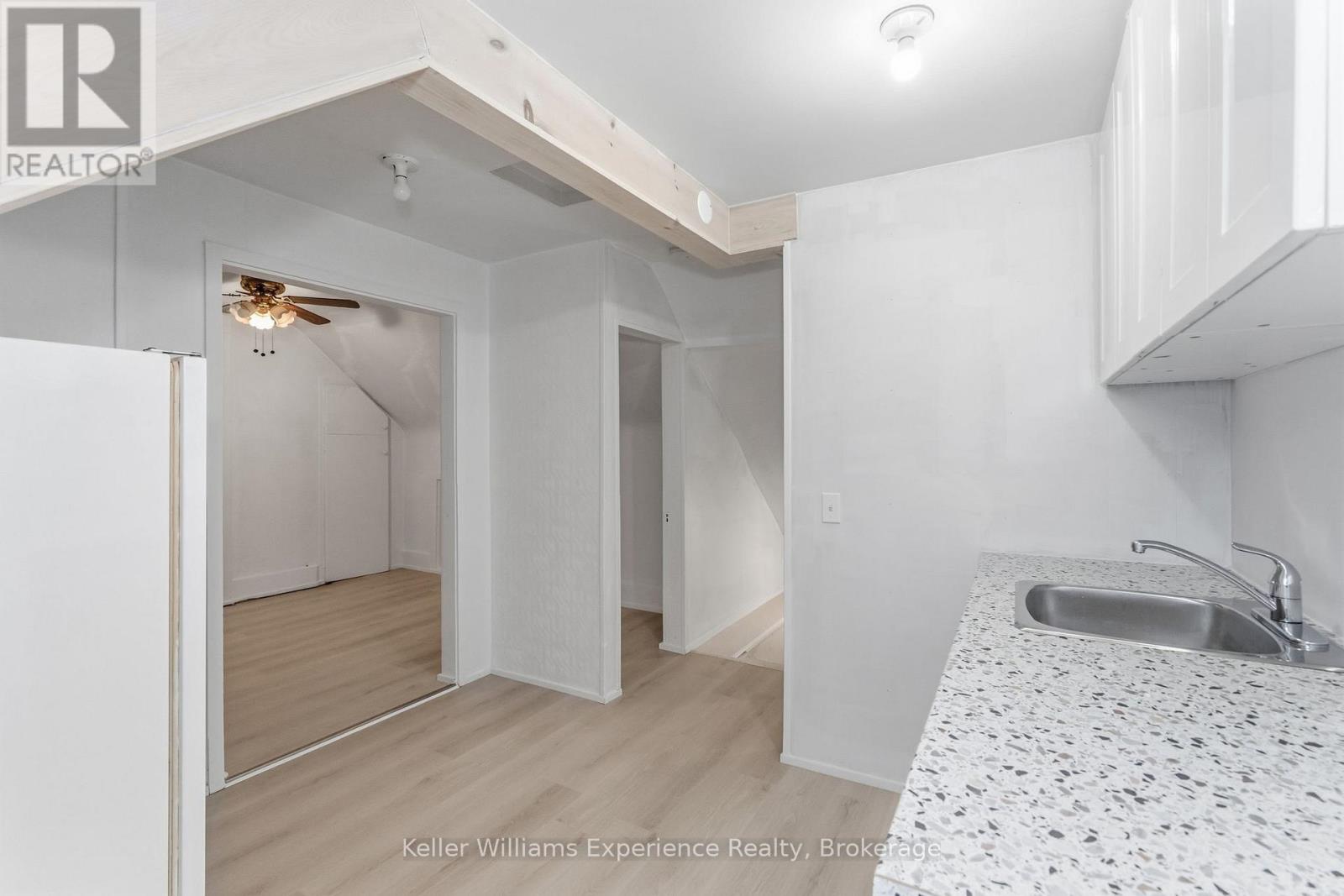 565 Yonge Street, Midland, Ontario  L4R 2C8 - Photo 16 - S12591296