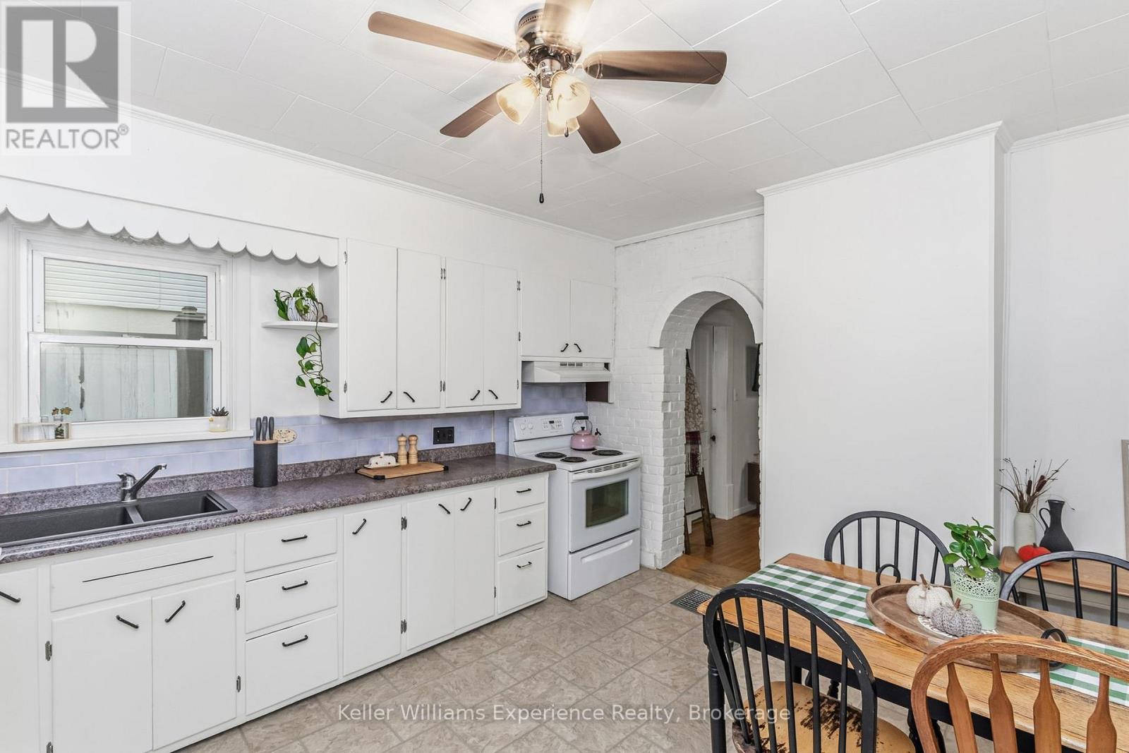 565 Yonge Street, Midland, Ontario  L4R 2C8 - Photo 5 - S12591296