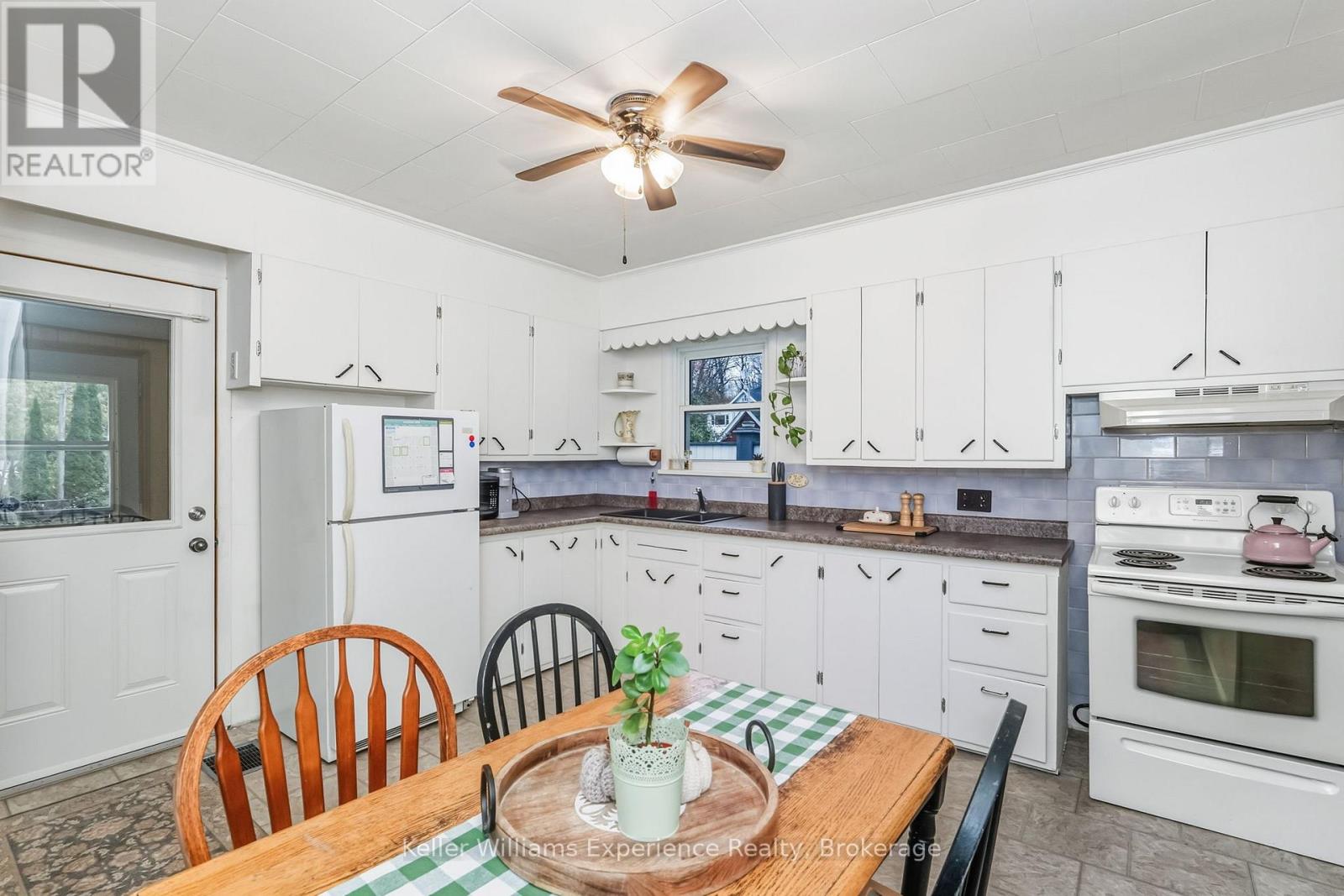 565 Yonge Street, Midland, Ontario  L4R 2C8 - Photo 6 - S12591296