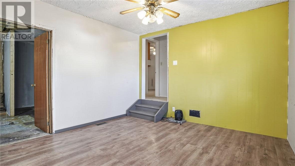 40 Laberge Lane, Greater Sudbury, Ontario  P3B 3S2 - Photo 8 - 2125828