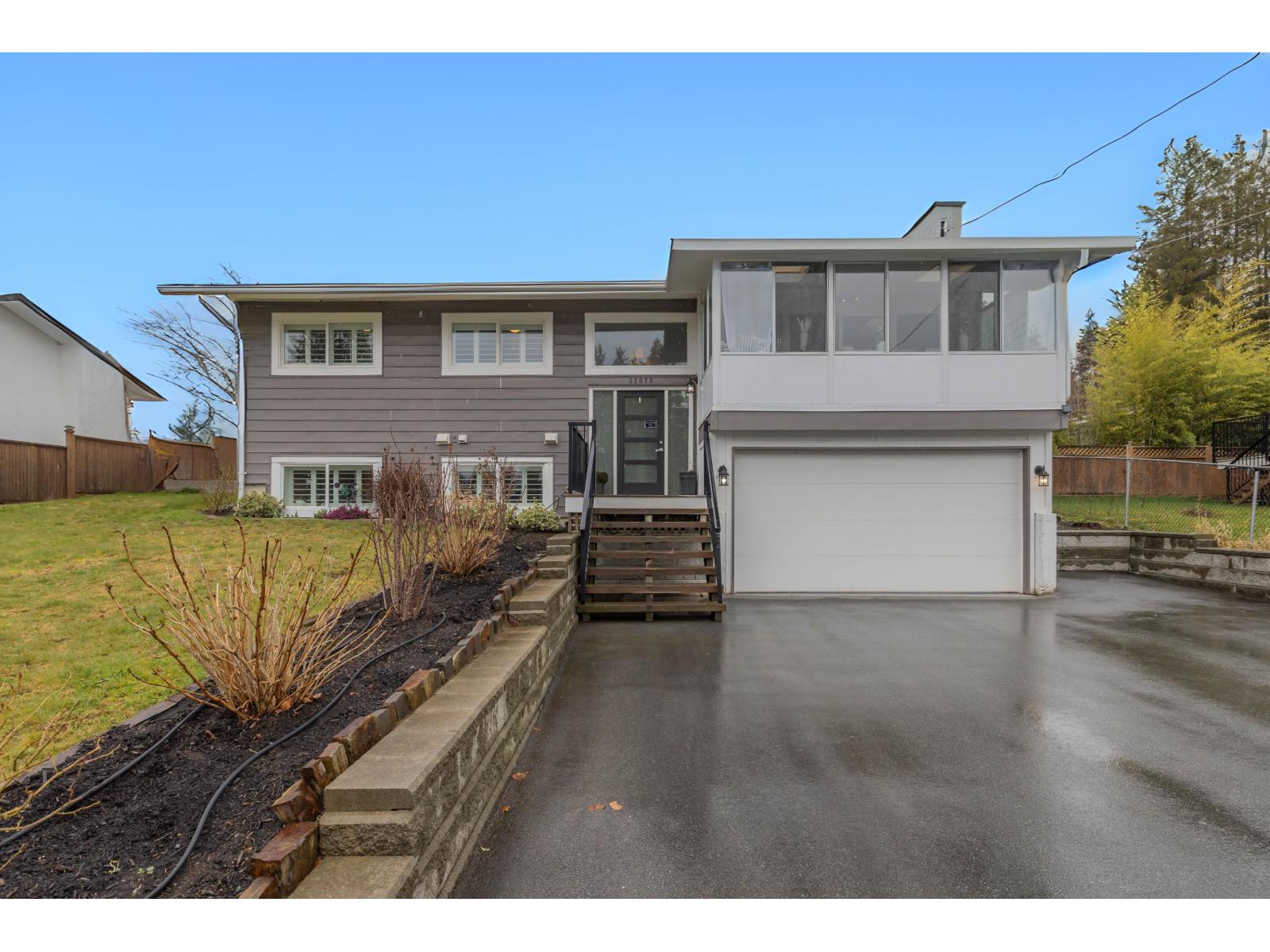 32073 Westview Avenue, Mission, British Columbia  V2V 1X7 - Photo 1 - R3032338