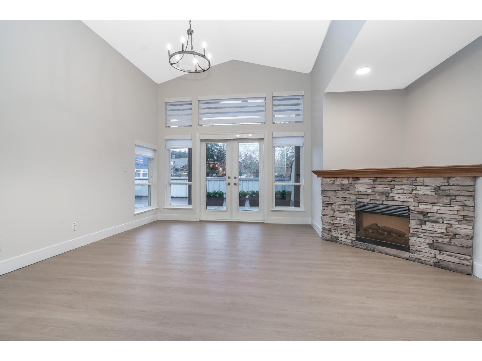 202 2828 152 Street, Surrey, British Columbia  V4P 1G6 - Photo 1 - R3071053