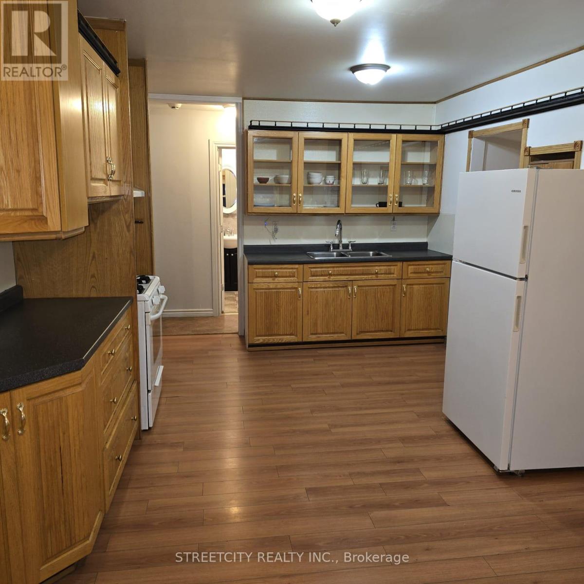 244 Vancouver Street, London East, Ontario  N5W 4R8 - Photo 8 - X12591278