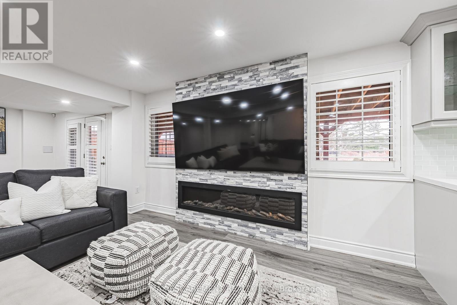 60 Golden Hawk Drive, Hamilton, Ontario  L8B 1W9 - Photo 37 - X12591066