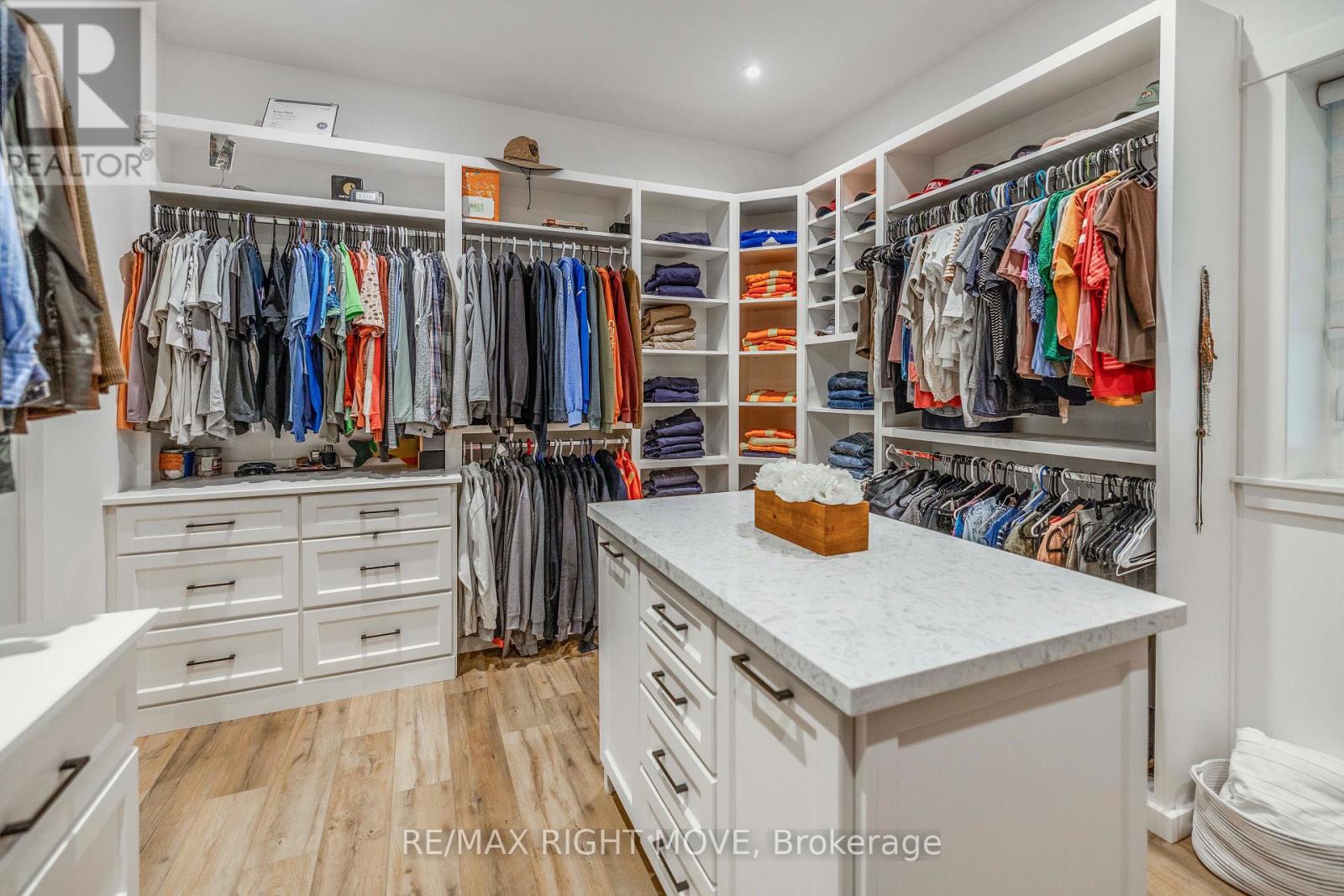 1025 Davis Drive, Gravenhurst, Ontario  P0E 1N0 - Photo 15 - X12591180