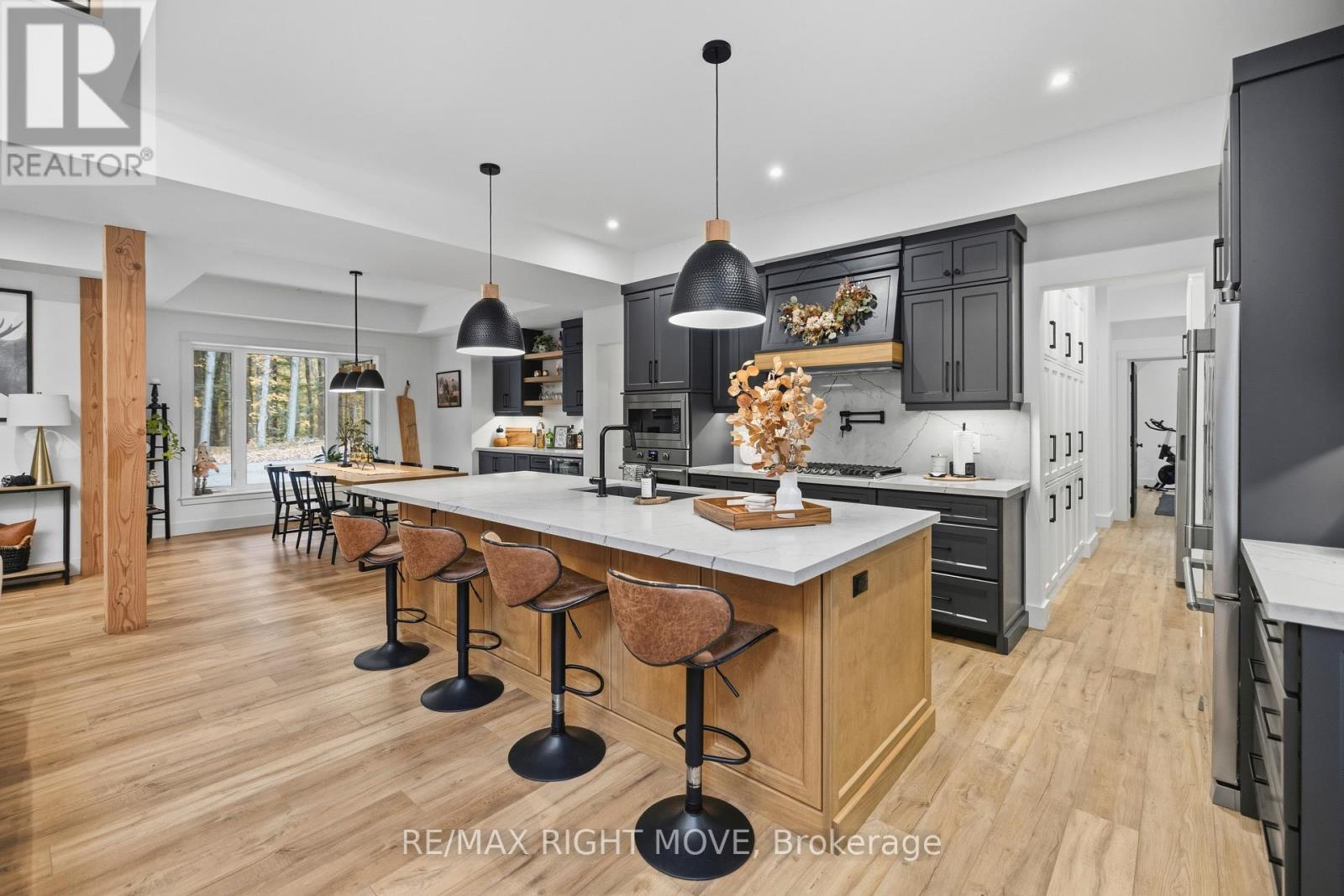 1025 Davis Drive, Gravenhurst, Ontario  P0E 1N0 - Photo 19 - X12591180