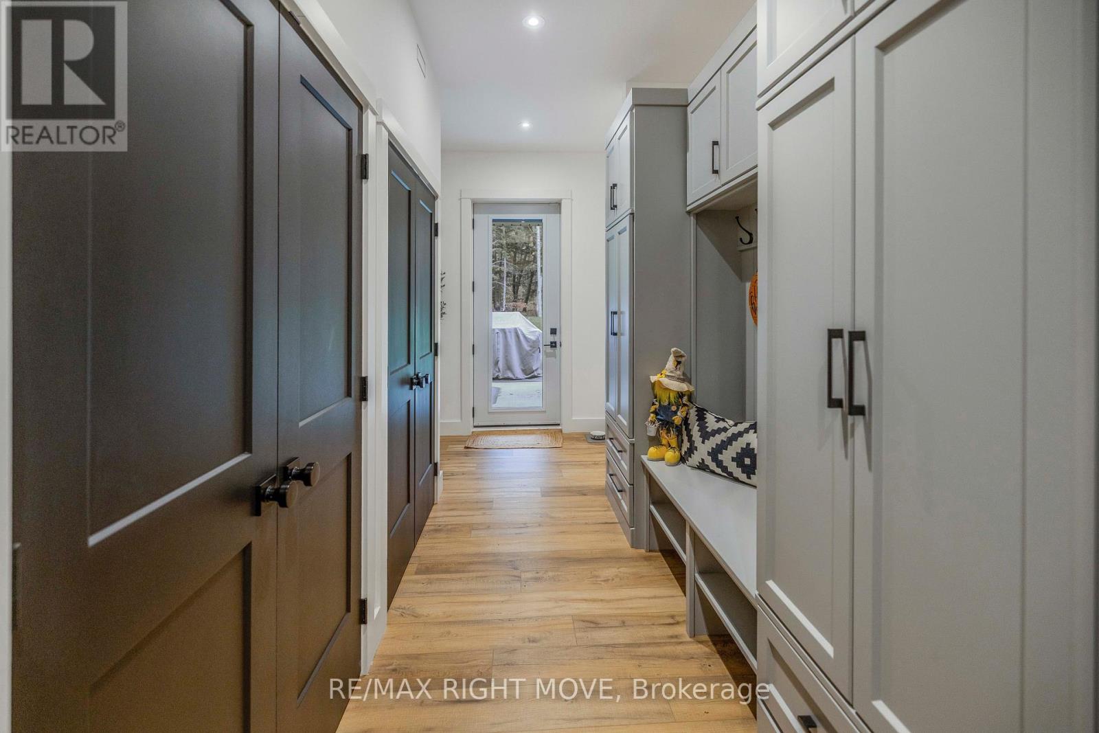 1025 Davis Drive, Gravenhurst, Ontario  P0E 1N0 - Photo 25 - X12591180