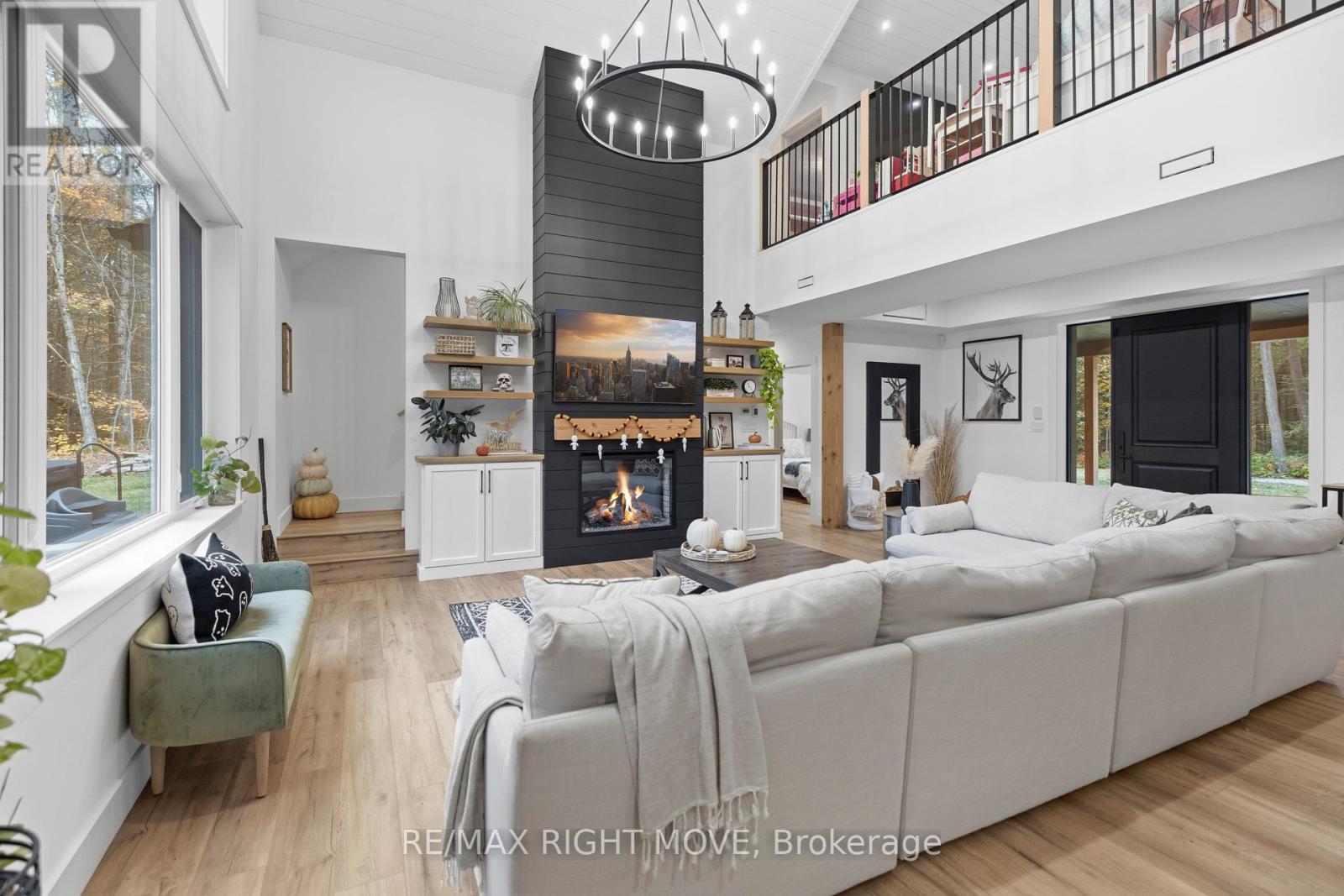 1025 Davis Drive, Gravenhurst, Ontario  P0E 1N0 - Photo 6 - X12591180