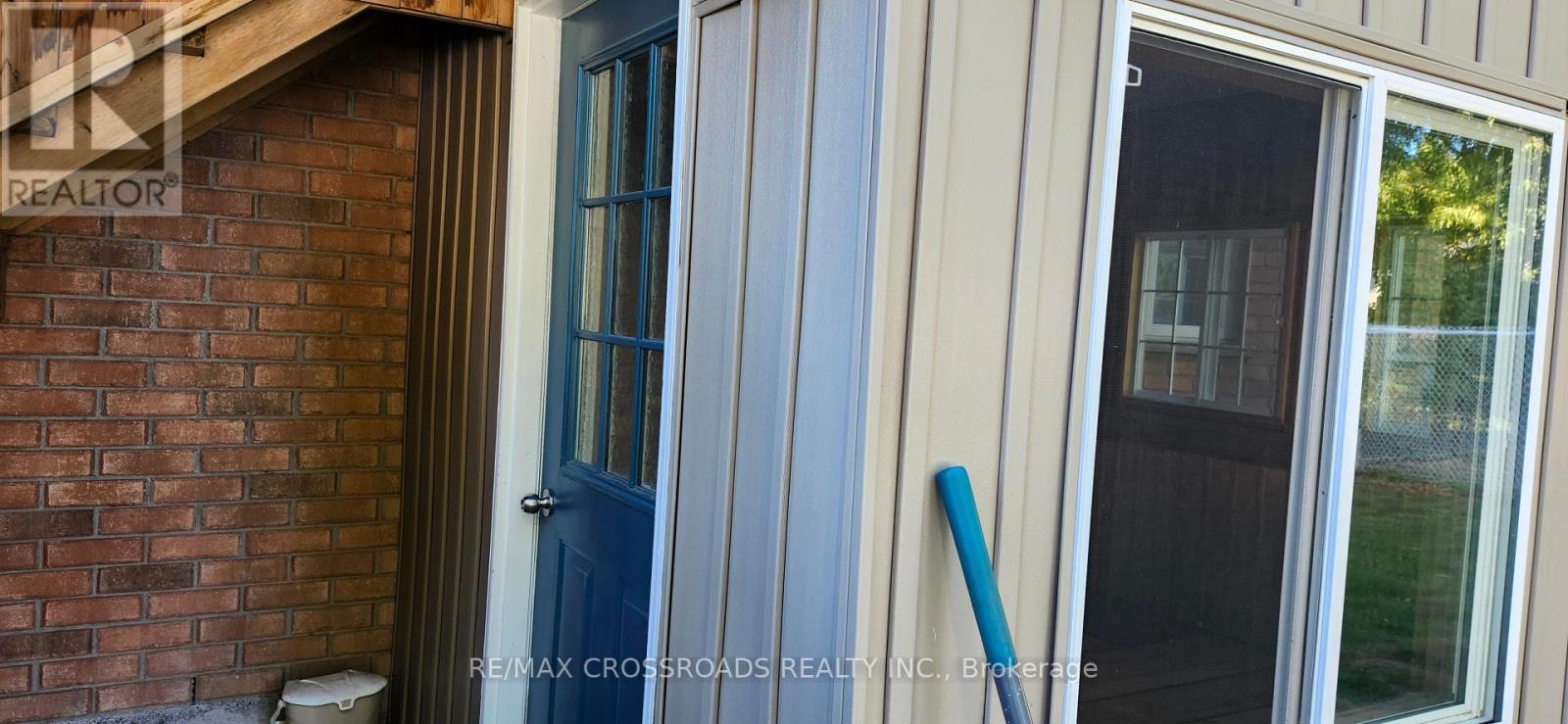 Lower Level Unit - 39 Reid Street, Quinte West, Ontario  K8V 5V8 - Photo 3 - X12591202