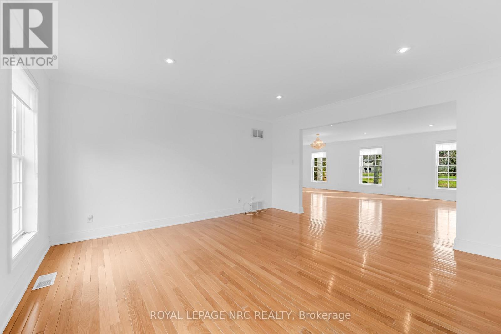 14554 Niagara River Parkway, Niagara-On-The-Lake, Ontario L0S 1L0 - Photo 7 - X12591318