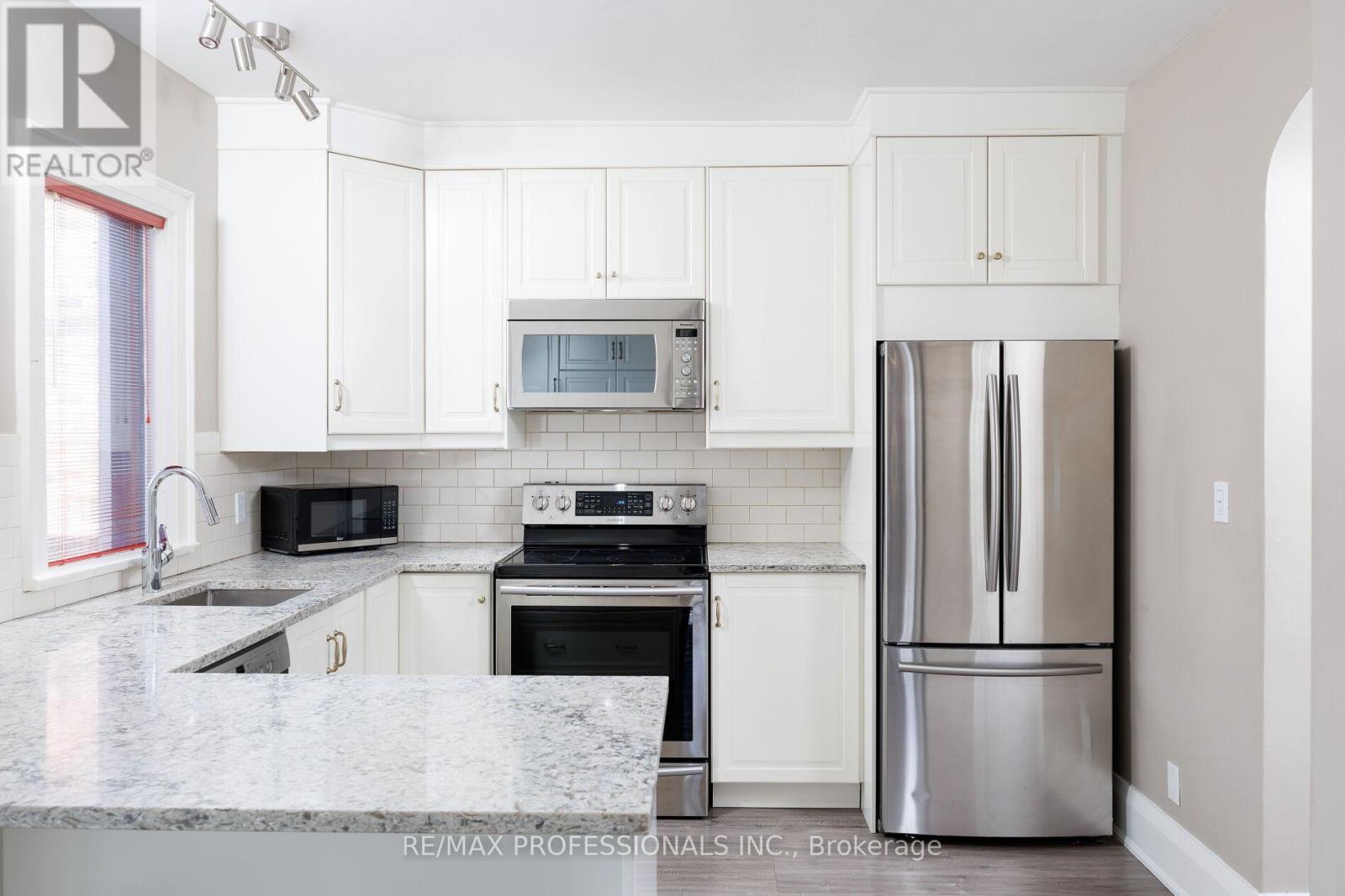 50 Wendover Road, Toronto, Ontario  M8X 2L3 - Photo 25 - W12590998