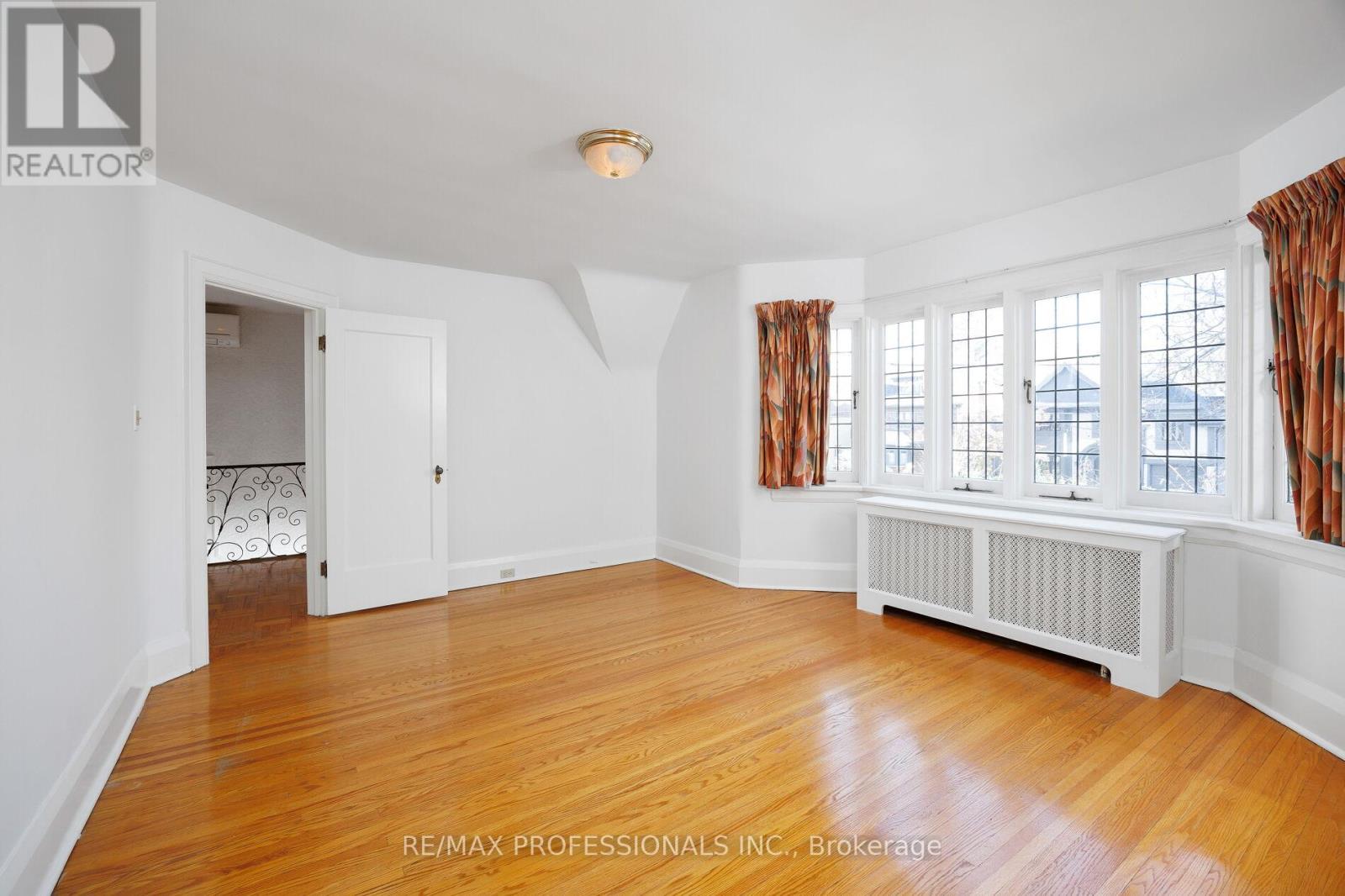 50 Wendover Road, Toronto, Ontario  M8X 2L3 - Photo 33 - W12590998