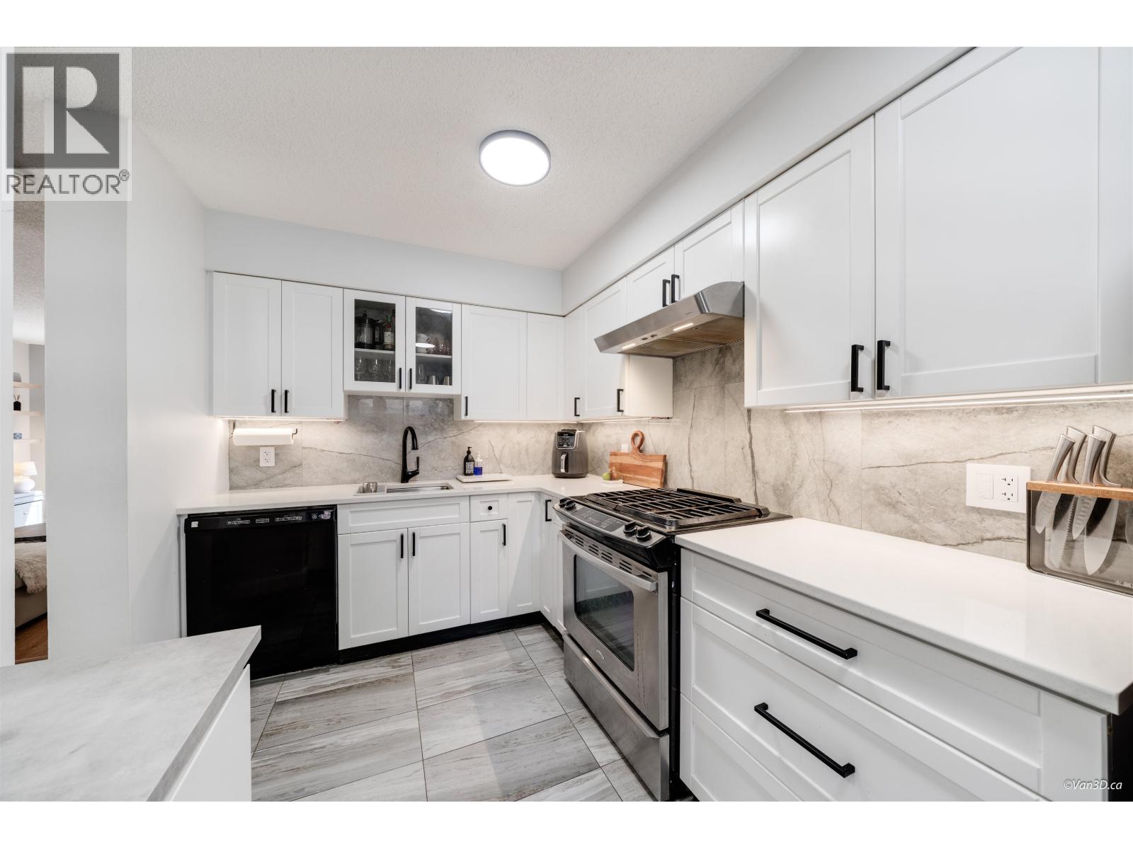 238 Cambridge Way, Port Moody, British Columbia V3H 3W7 - Photo 15 - R3071123