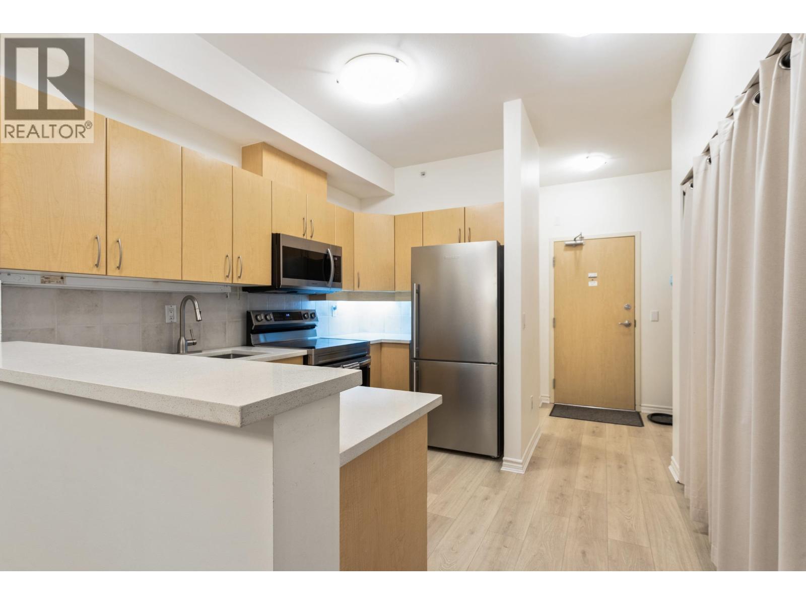 306 3151 Connaught Crescent, North Vancouver, British Columbia  V7R 4X6 - Photo 6 - R3071127