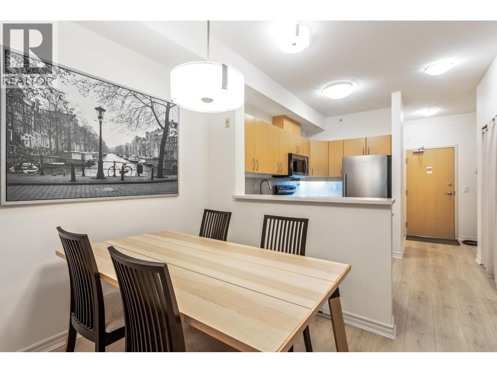 306 3151 Connaught Crescent, North Vancouver, British Columbia  V7R 4X6 - Photo 9 - R3071127