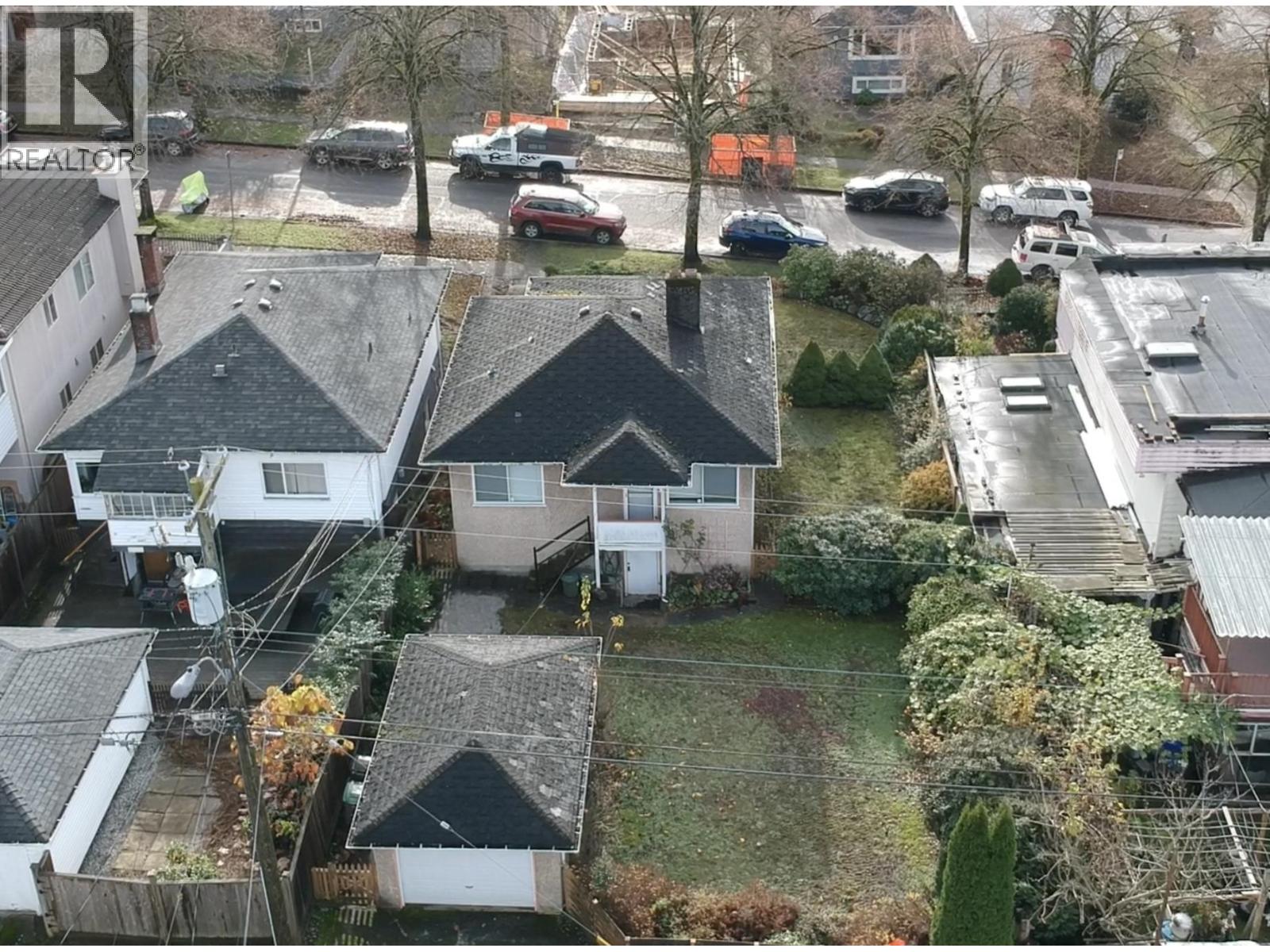 1641 E 37th Avenue, Vancouver, British Columbia V5P 1E4 - Photo 2 - R3071112